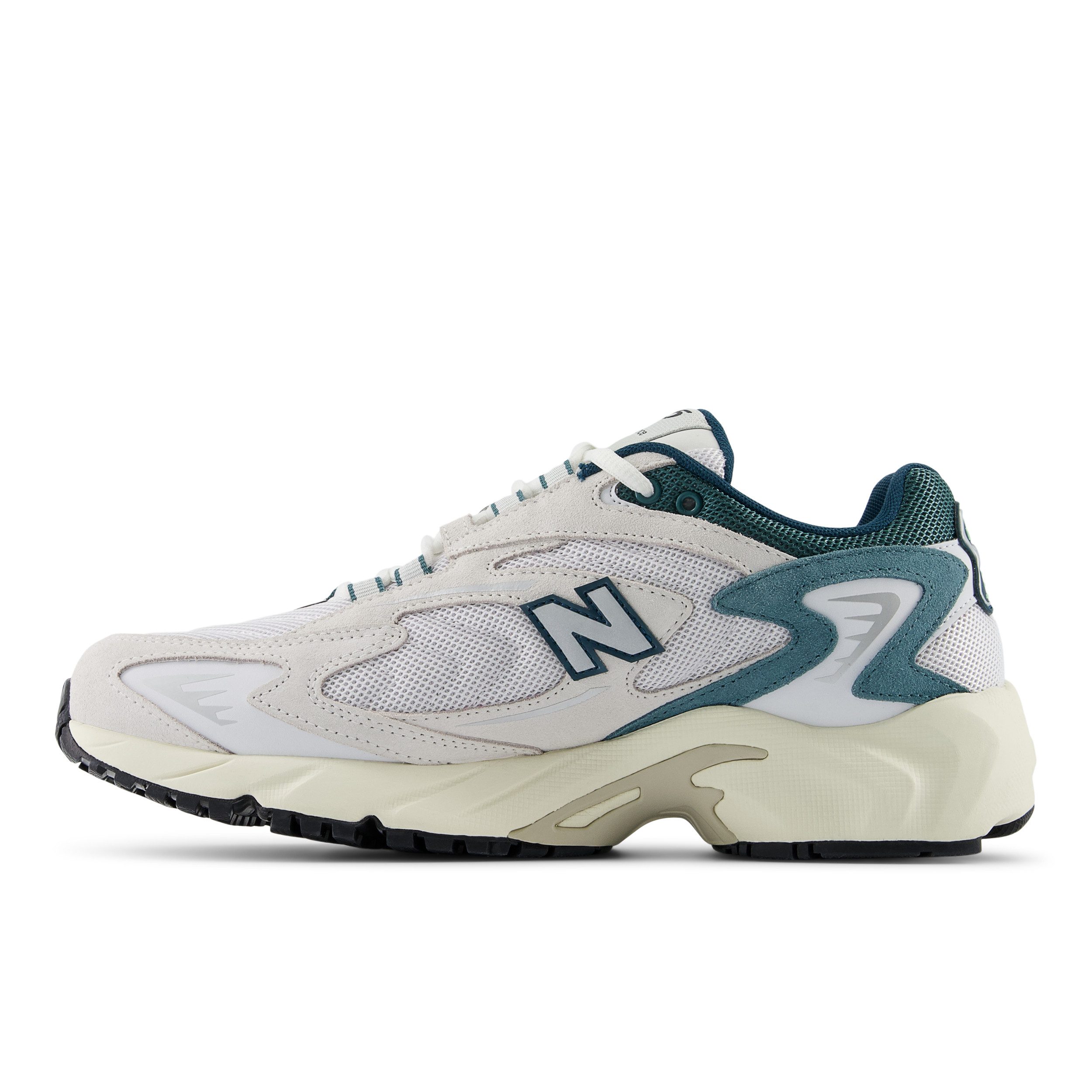 New Balance 725 Sneaker vom New Balance 740 inspiriert