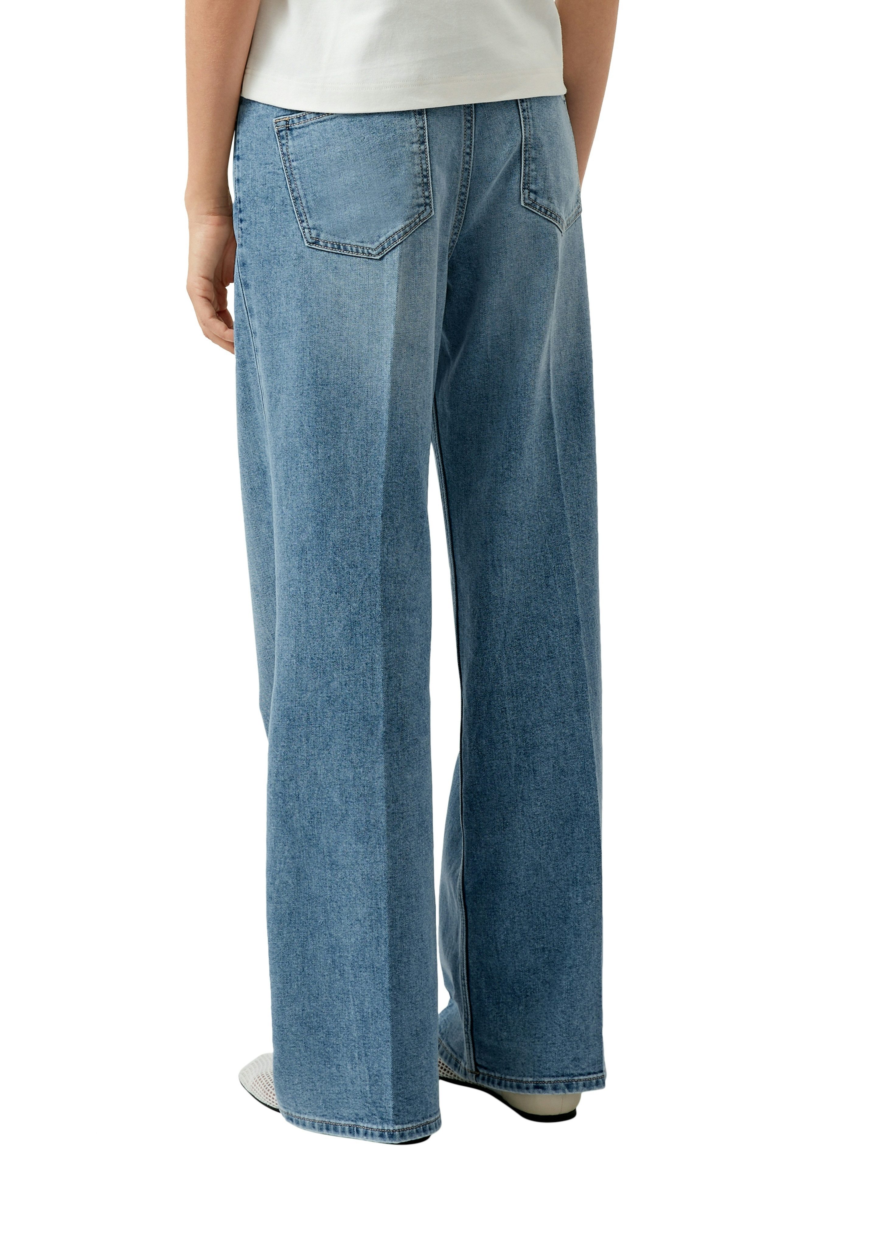 s.Oliver Schlagjeans SURI mit Stretch-Anteil – Bild 3 von 5