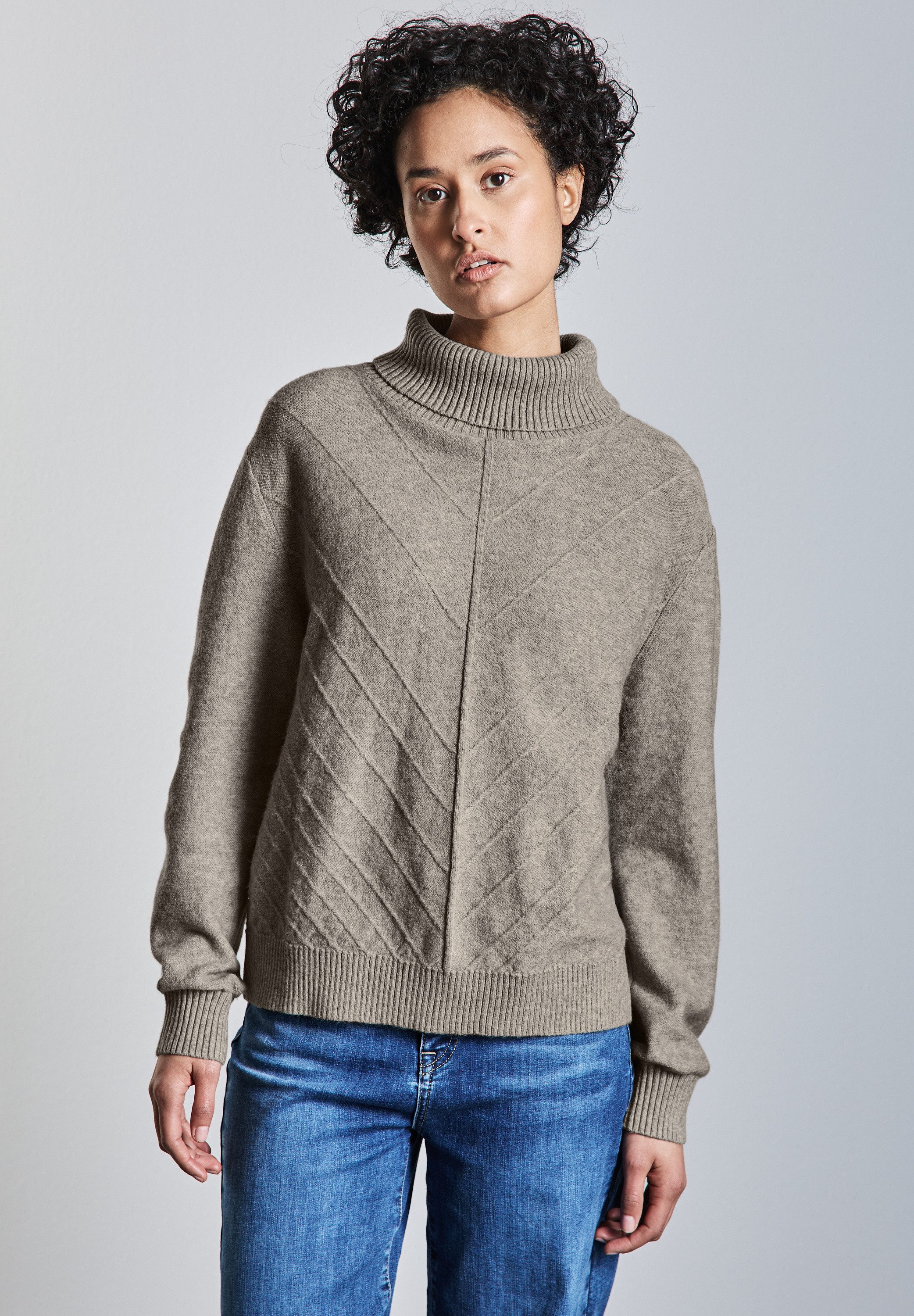 Rollkragenpullover