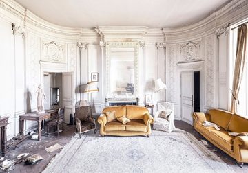 Komar Vliestapete White Room, glatt, bedruckt, Barock, Destroyed-Effekte, (8 St), lichtbeständig und wasserfest