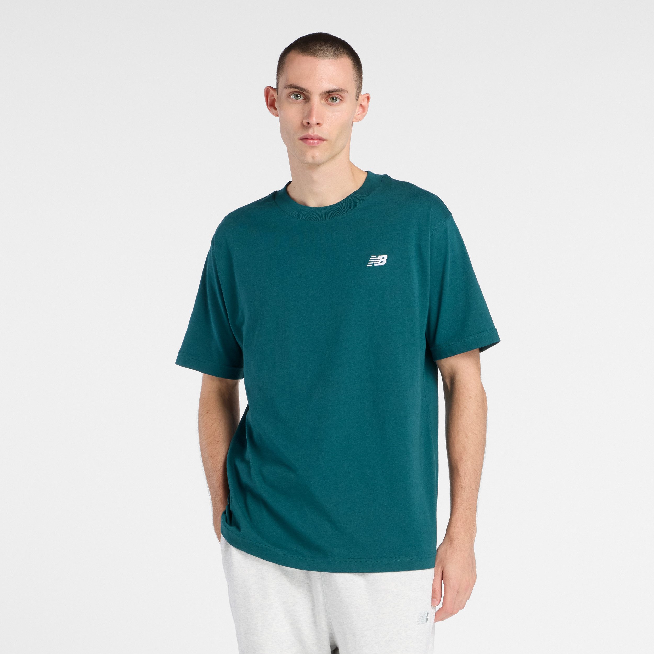 New Balance T-Shirt SPORT ESSENTIALS COTTON T-SHIRT sportlicher Stil, mit Rundhalsausschnitt, ohne Verschluss, Kurzarm