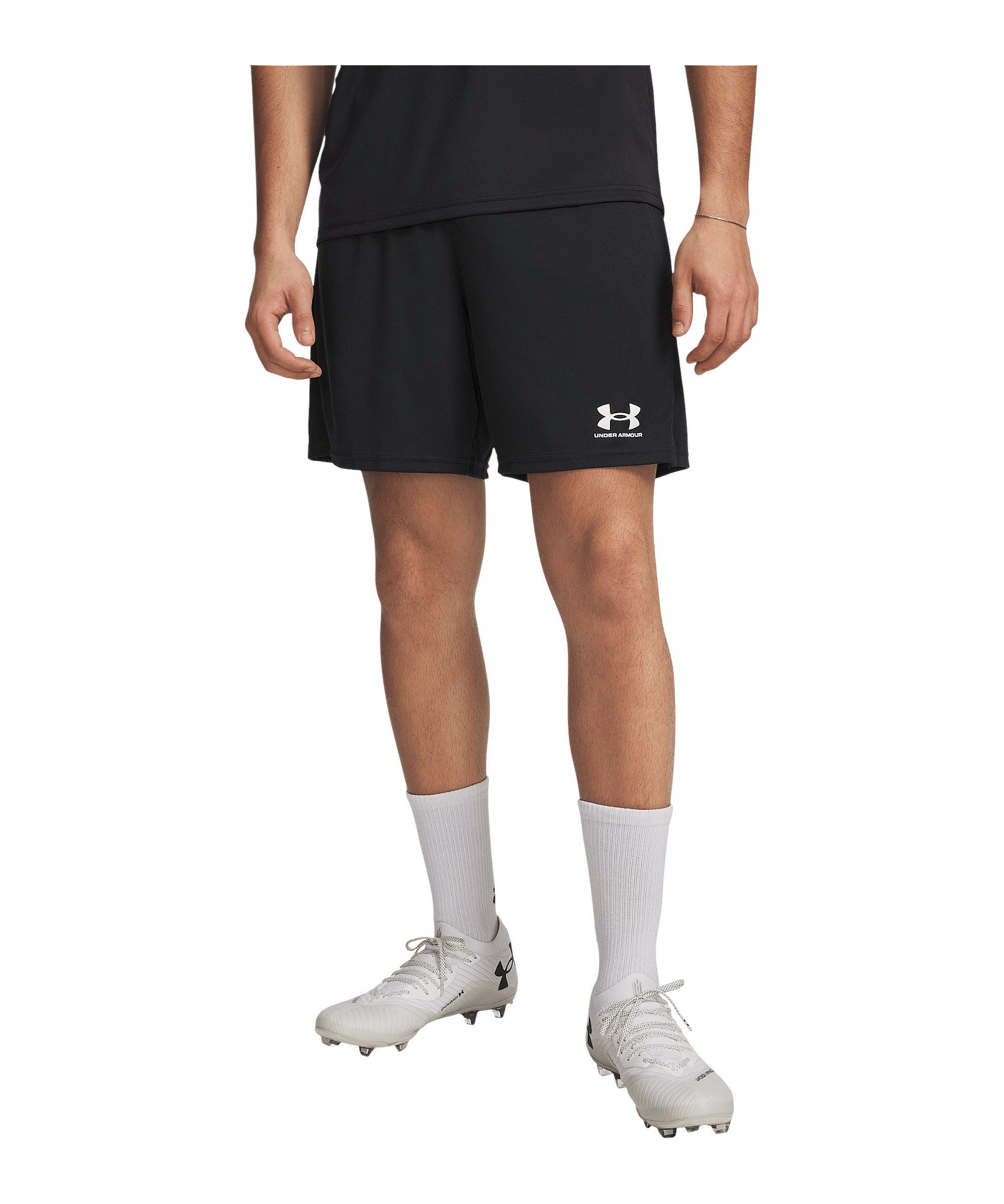 Under Armour® Sporthose Under Armour Challenger Core Short Shorts Herren günstig online kaufen