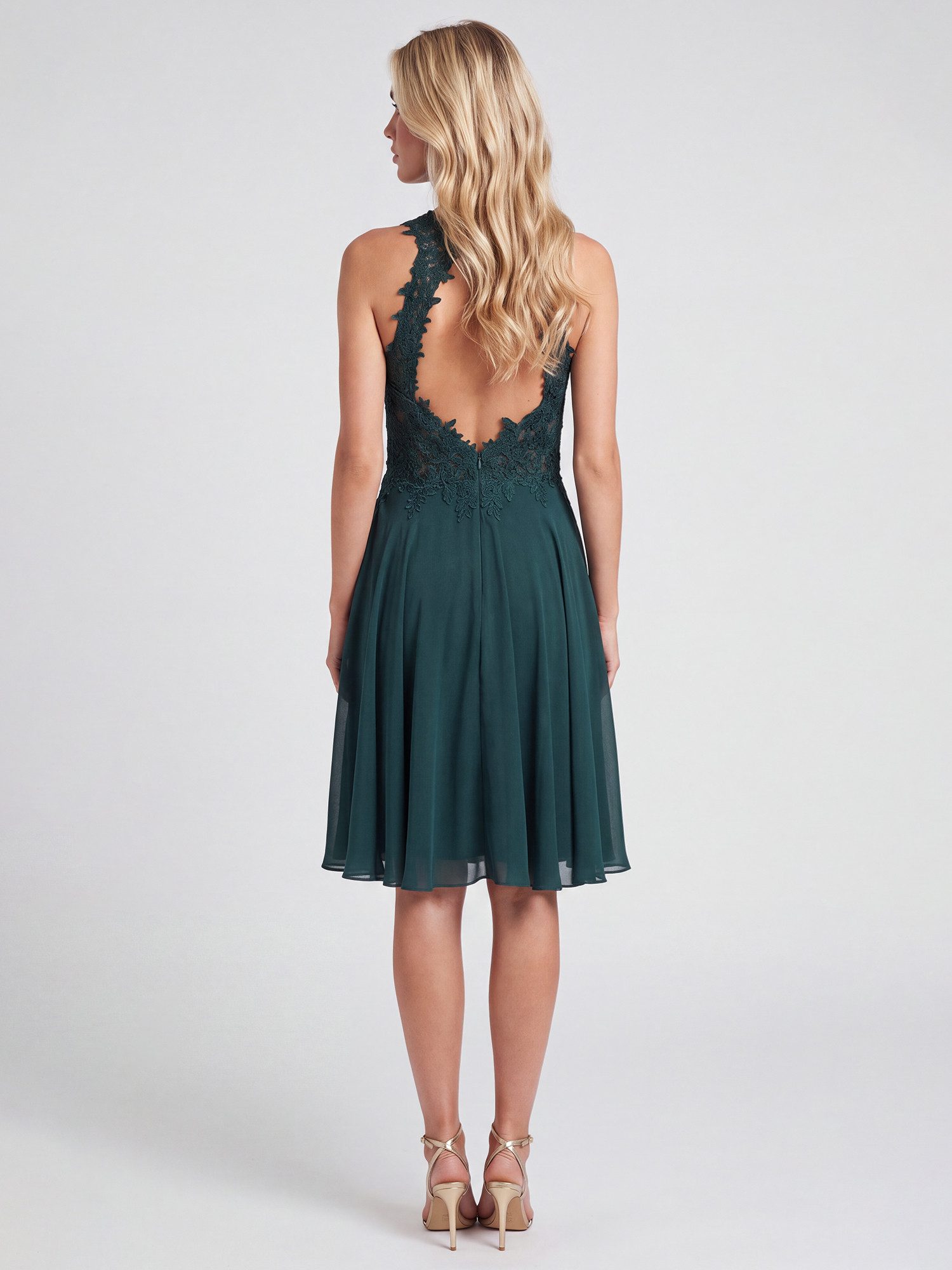 Apart Cocktailkleid mit floraler Spitzenpracht – Bild 5 von 5