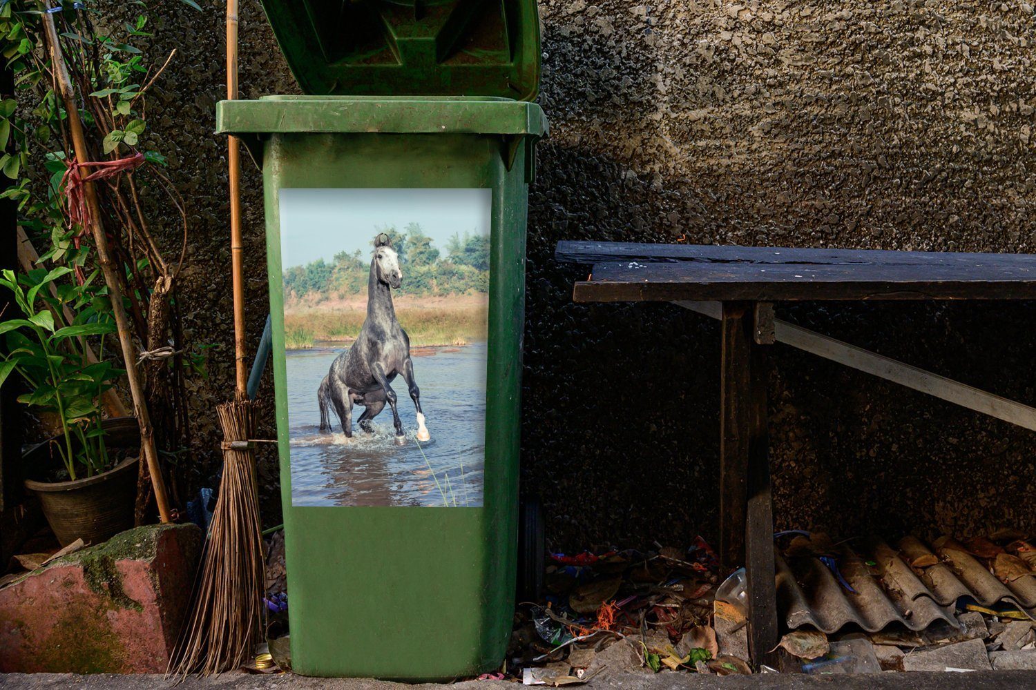 Pferde - Wandsticker (1 Abfalbehälter Container, Mülleimer-aufkleber, Marwari Pilz MuchoWow Mülltonne, - St), Sticker,