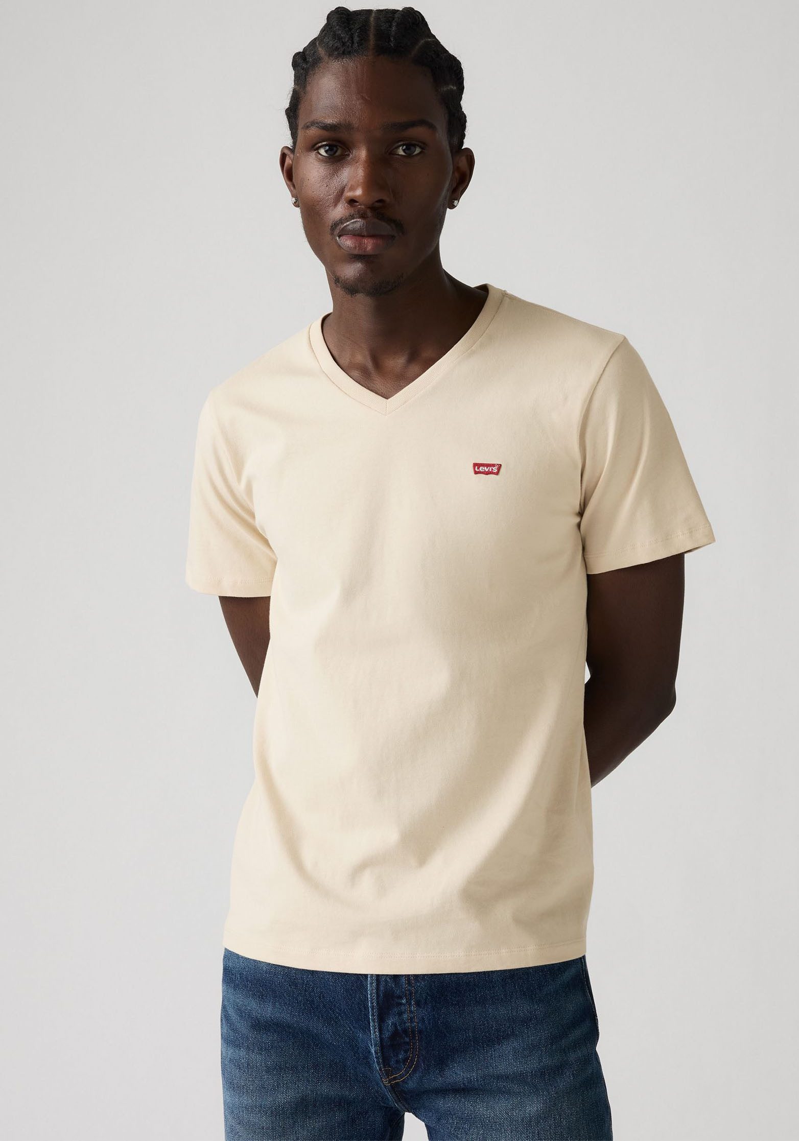 Levi's® V-Shirt LE ORIGINAL HM VNECK mit Logostickerei günstig online kaufen