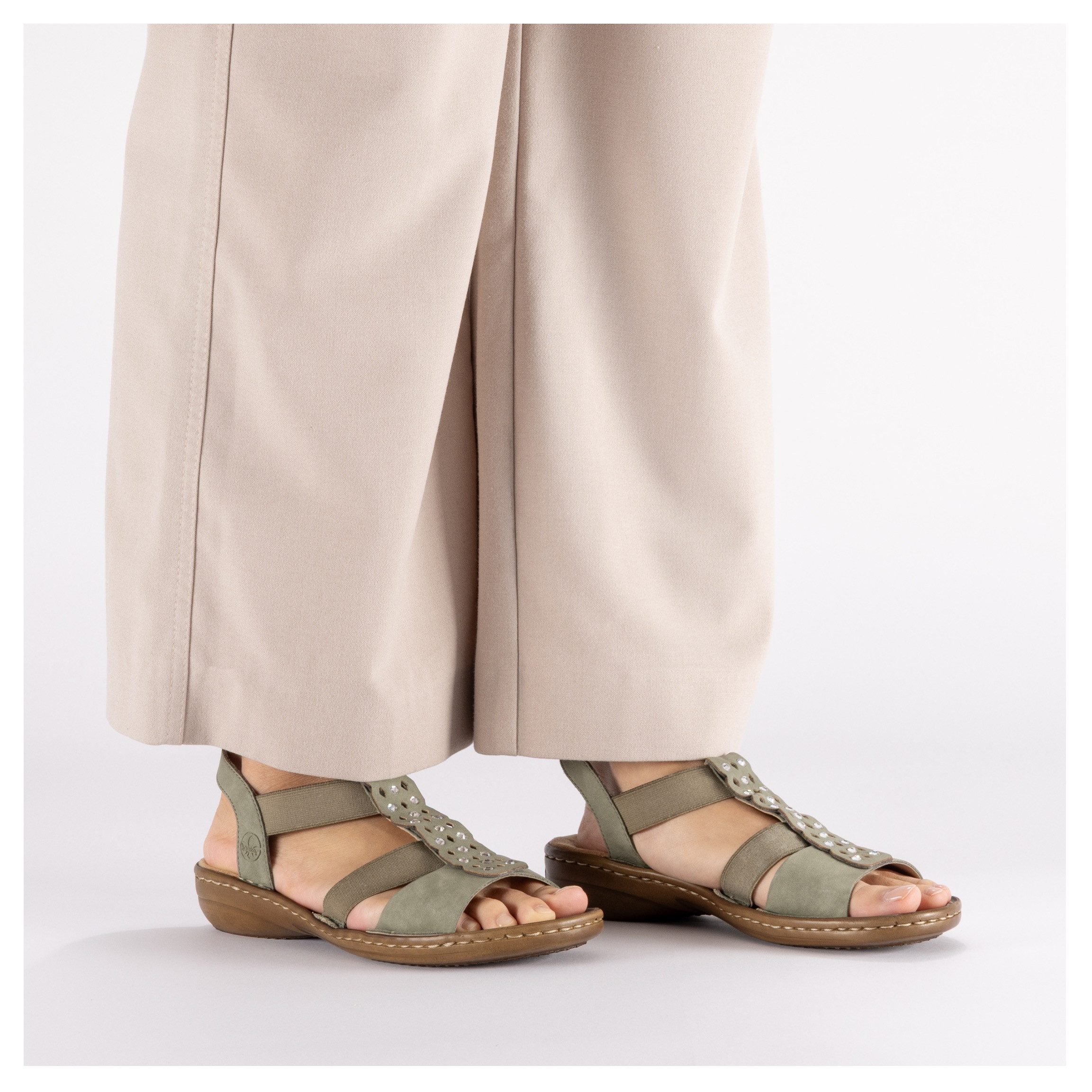 Rieker Sandale Sommerschuh, Schlupfschuh mit Gummizug für guten Sitz günstig online kaufen