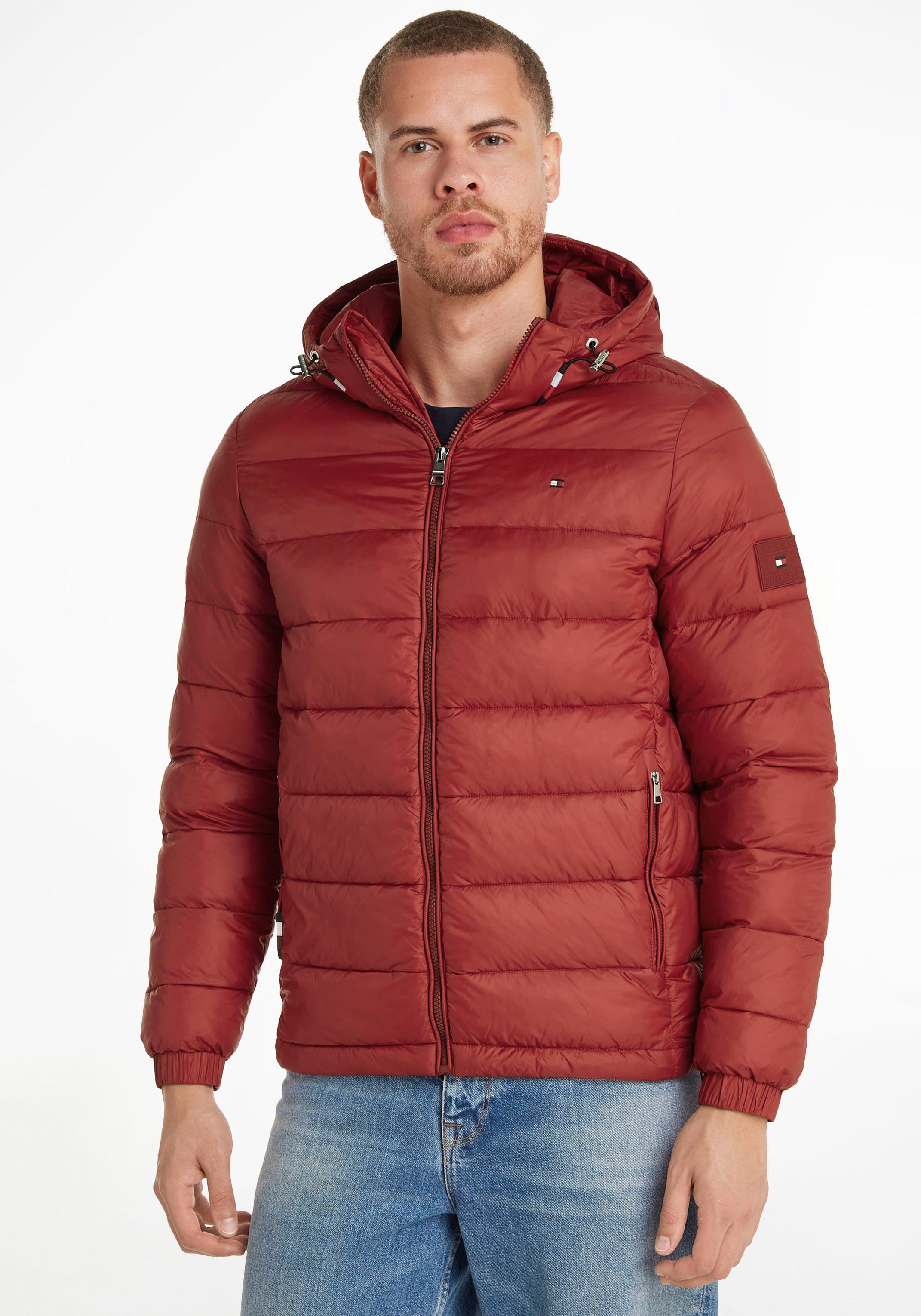 Tommy Hilfiger Steppjacke QUILTED HOODED und innen mit Reißverschlusstaschen JACKET rot seitlich