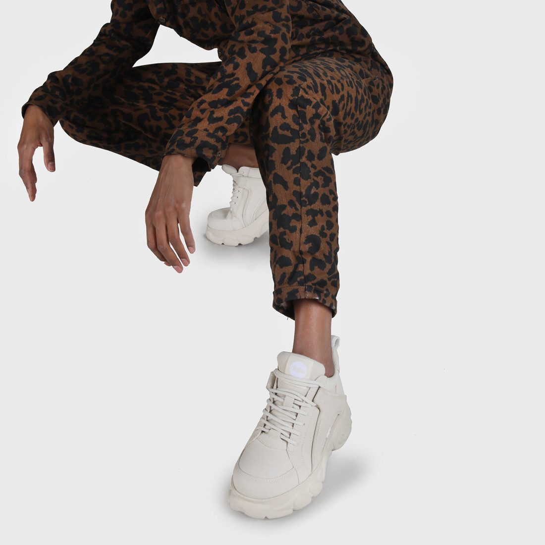 Buffalo CORIN Plateausneaker, Schnürschuh, Freizeitschuh, Ugly Sneaker mit typischer Plateausohle