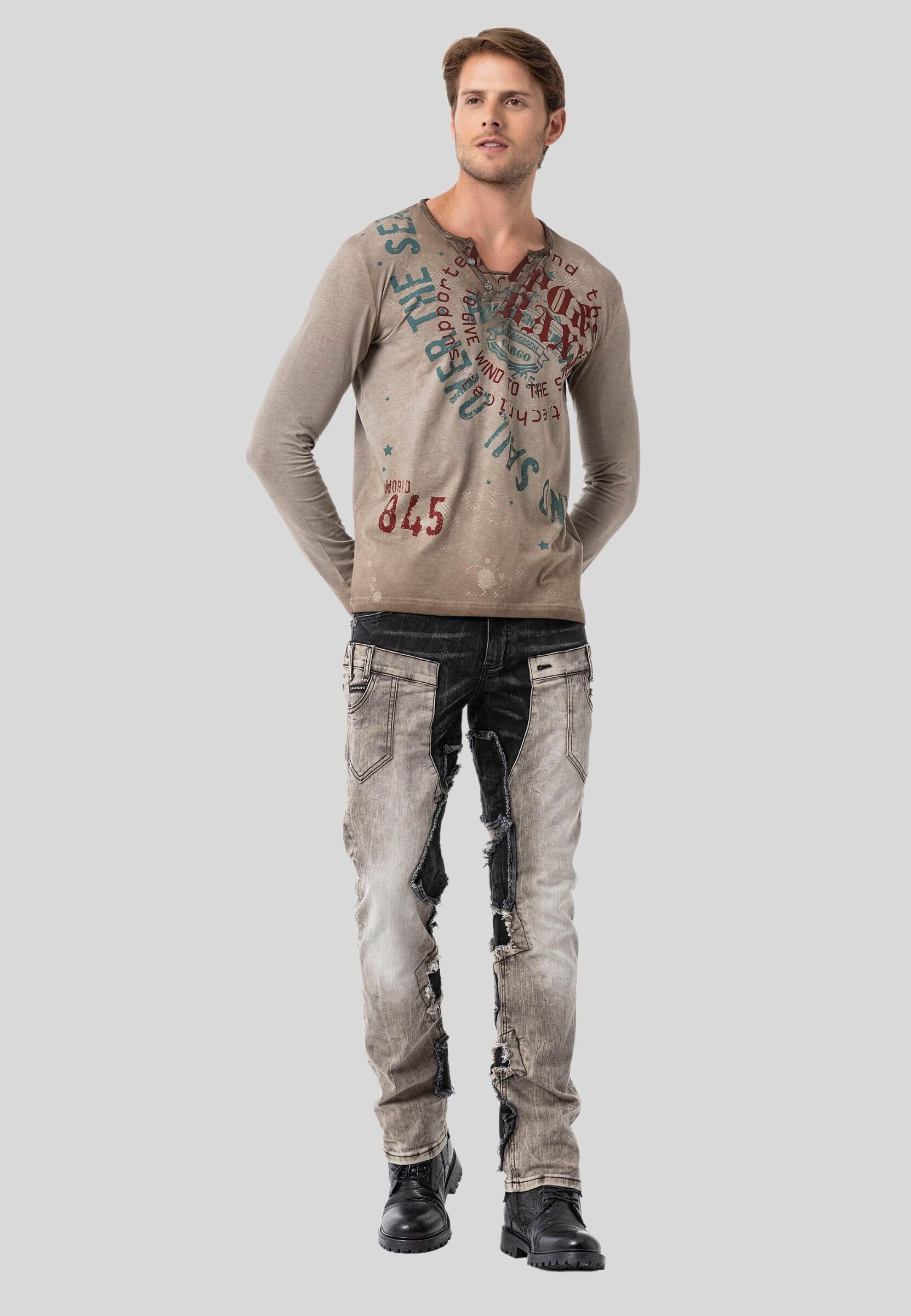 Cipo & Baxx T-Shirt Sweatshirts mit Knopfleiste am Ausschnitt