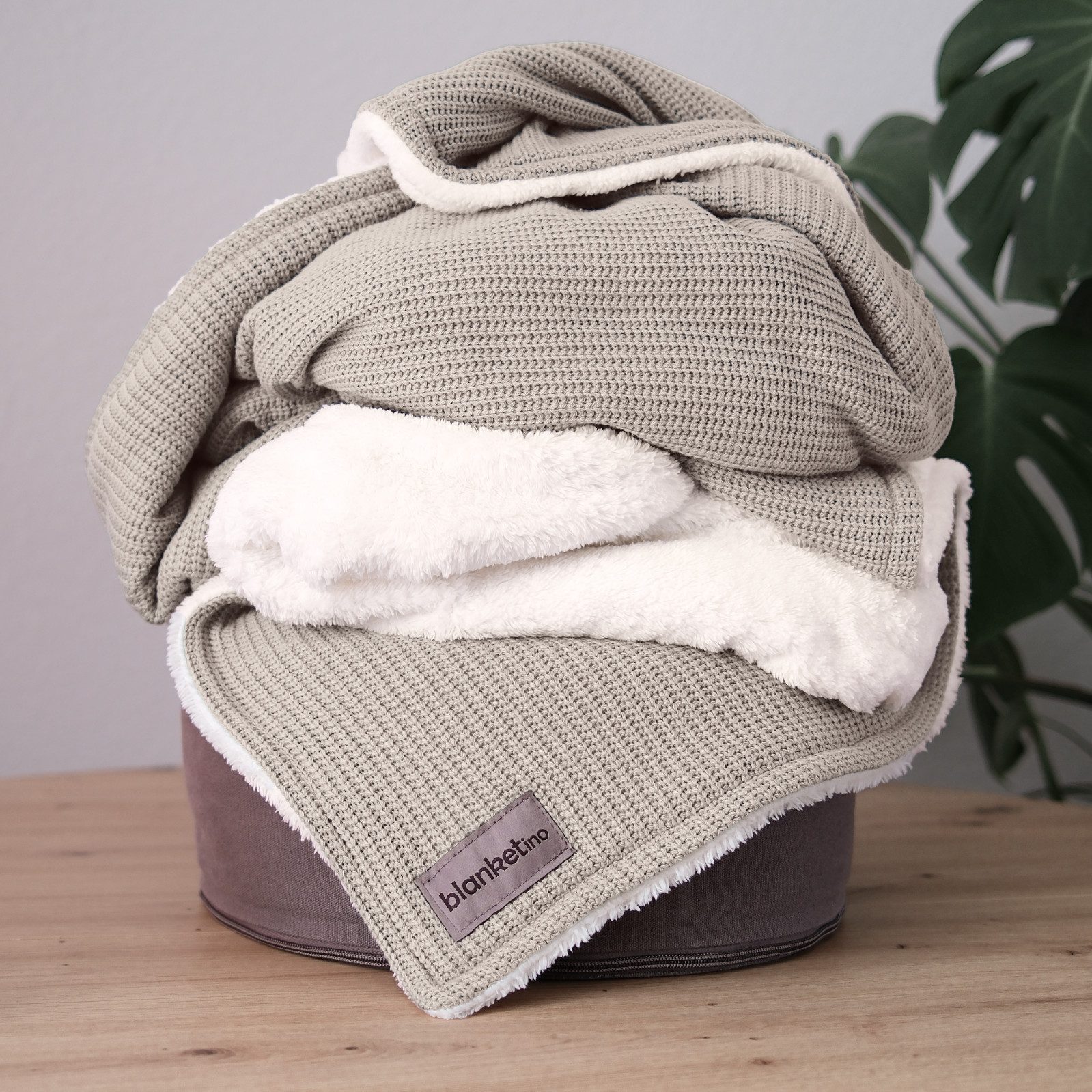 Wohndecke Premium Kuscheldecke mit Baumwollstrick, blanketino, extra voluminös