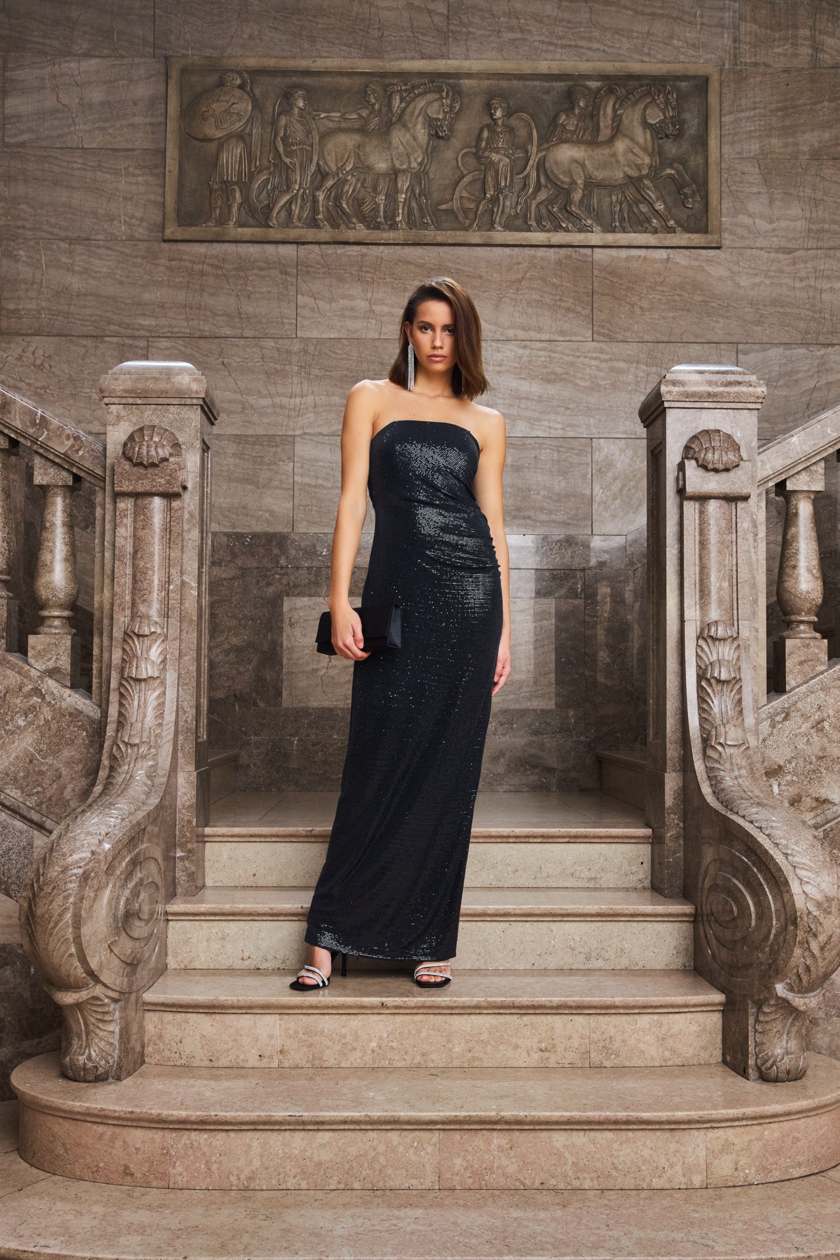 SWING Abendkleid - Trägerloses Abendkleid aus glitzerndem Jersey Figurbetonte Passform