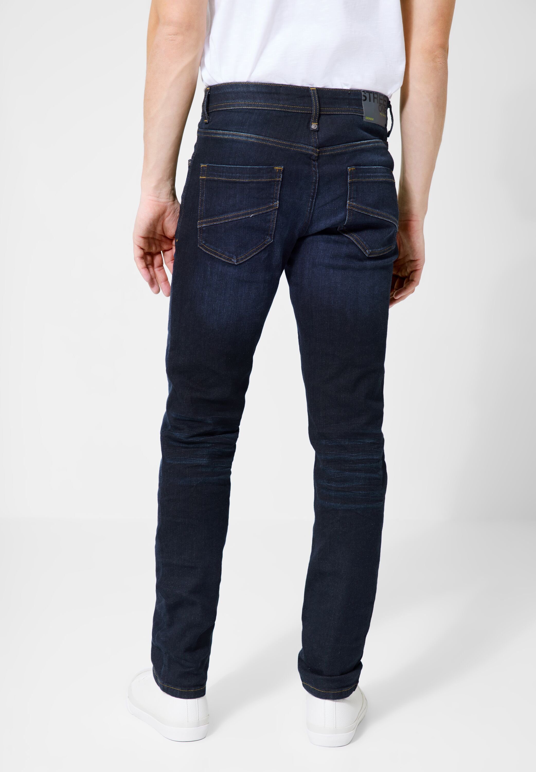 STREET ONE MEN Slim-fit-Jeans 5-Pocket-Style, und Knopf Reißverschluss