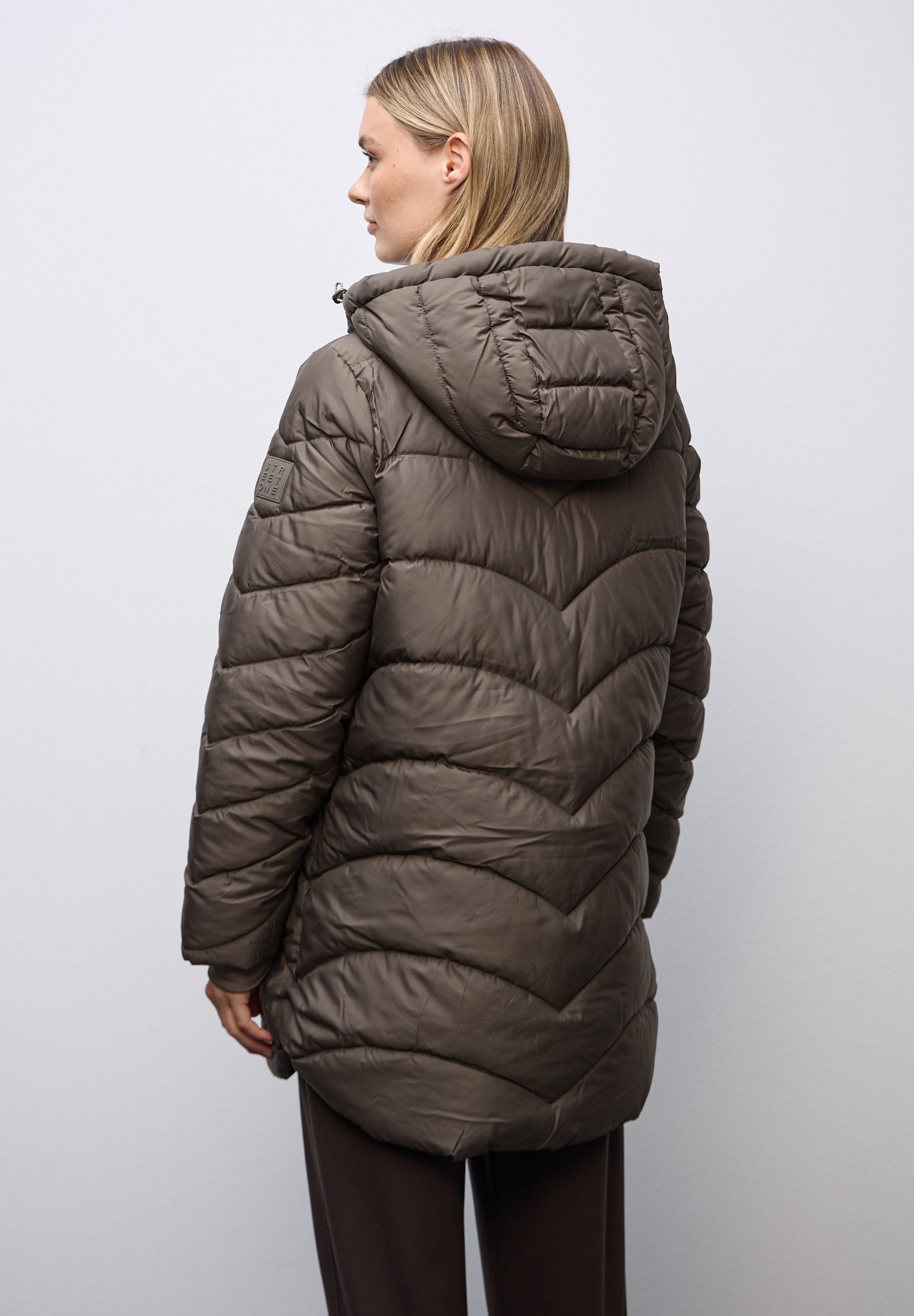 STREET ONE Steppjacke mit Kapuze mit Tunnelzugband