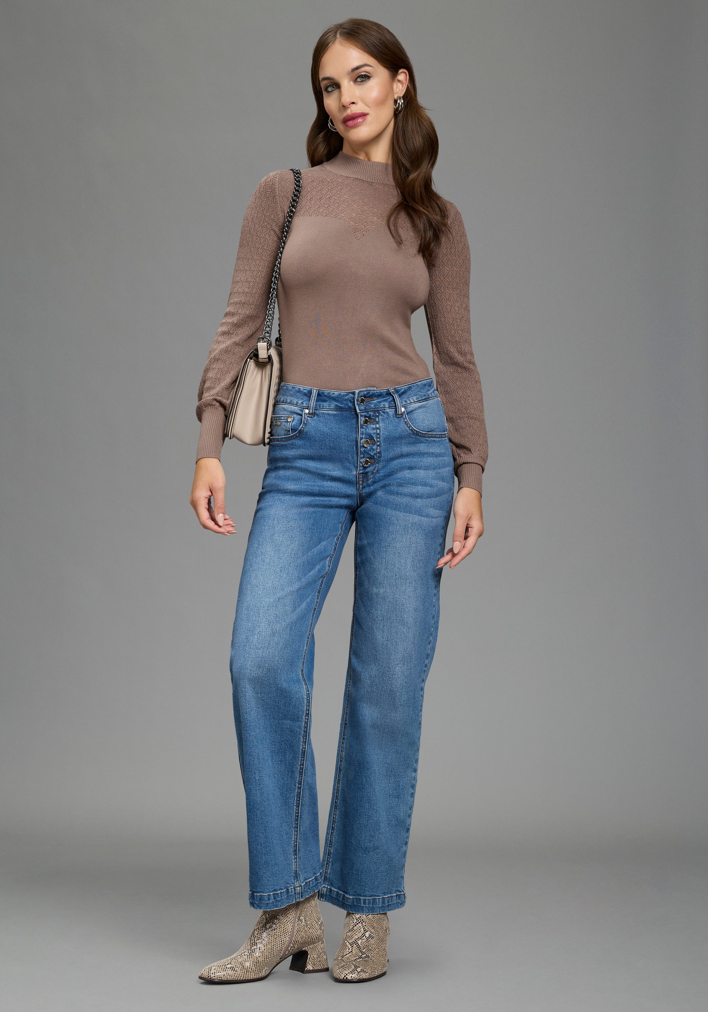 Zum Outfit 10
