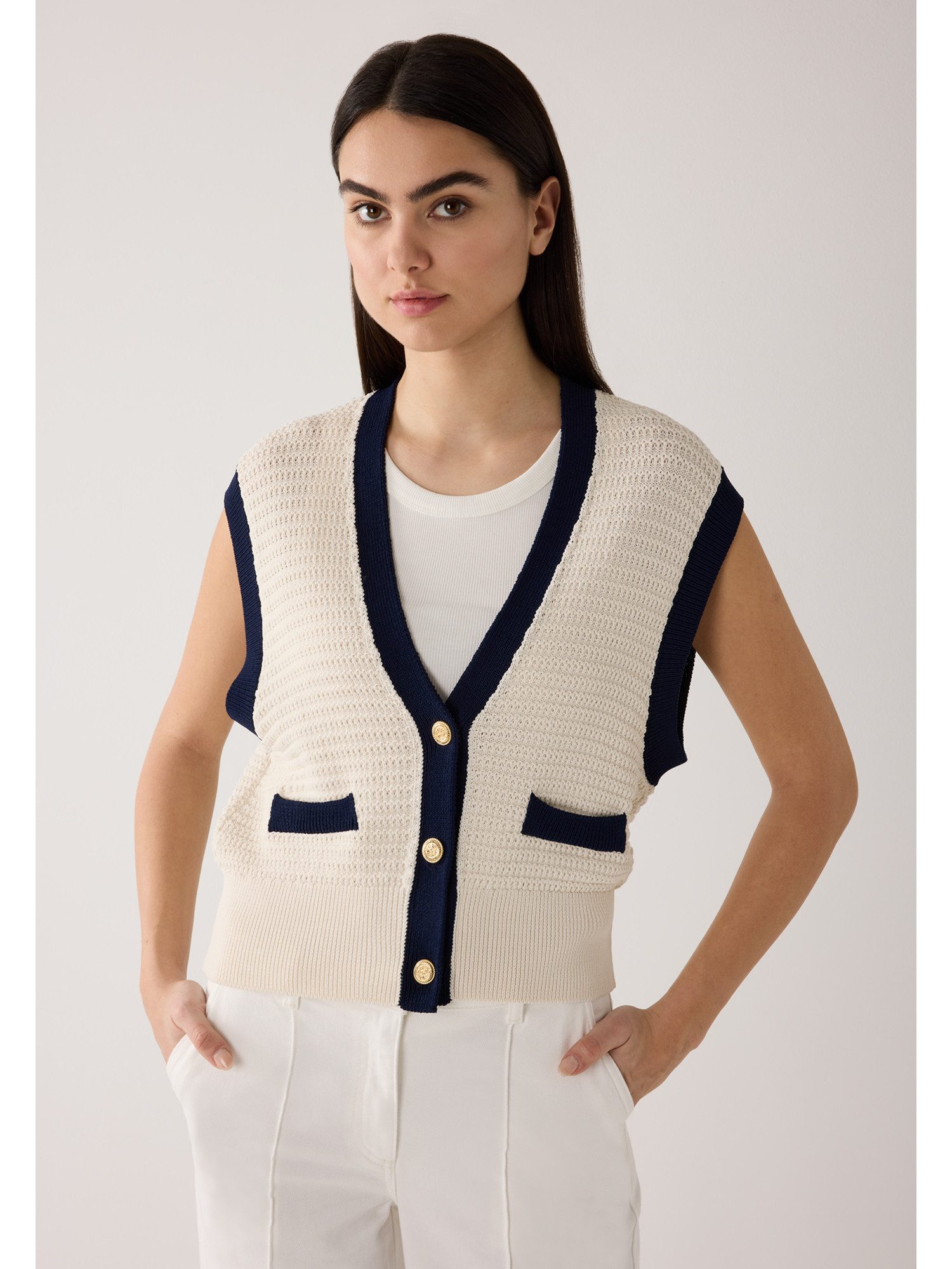 MORE&MORE Strickweste kurze, sportive Strukturstrick-Weste