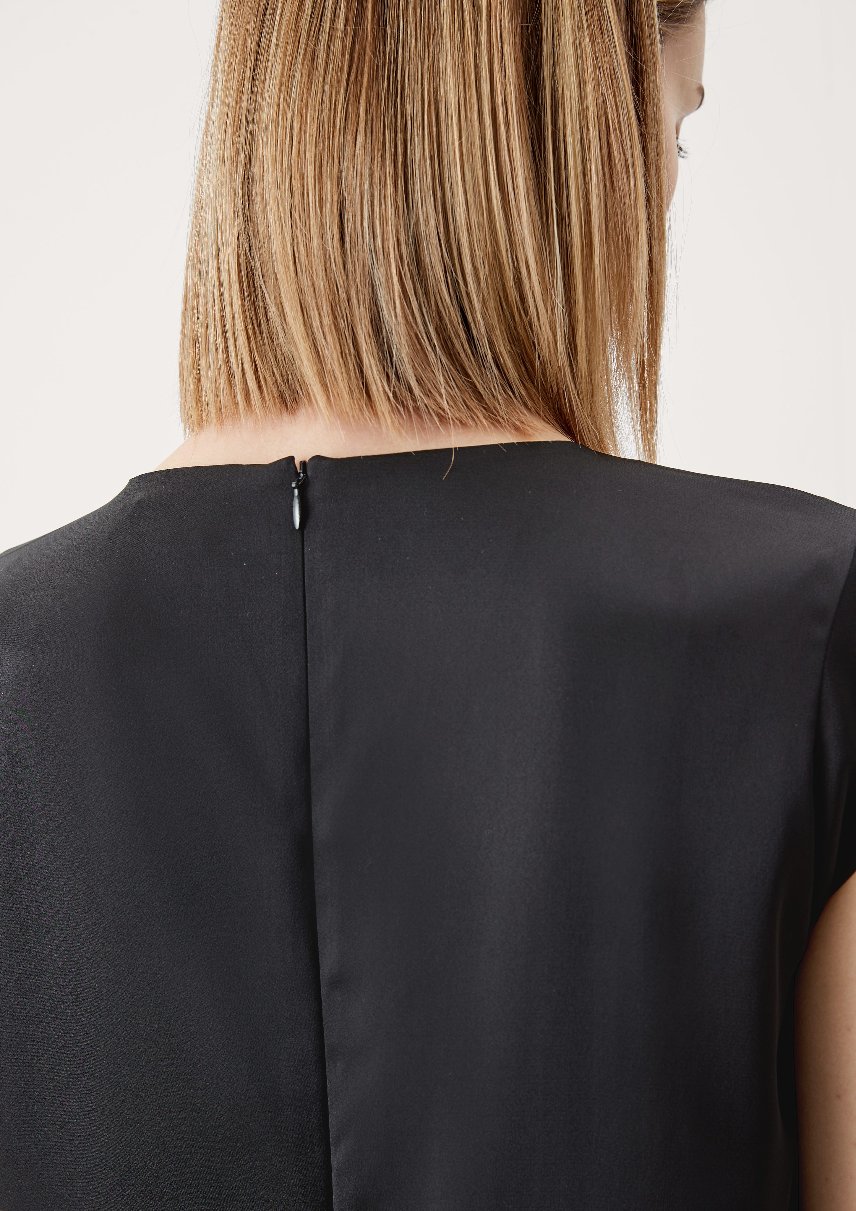 BLACK Cut Out LABEL mit Out Satinkleid Minikleid s.Oliver Cut