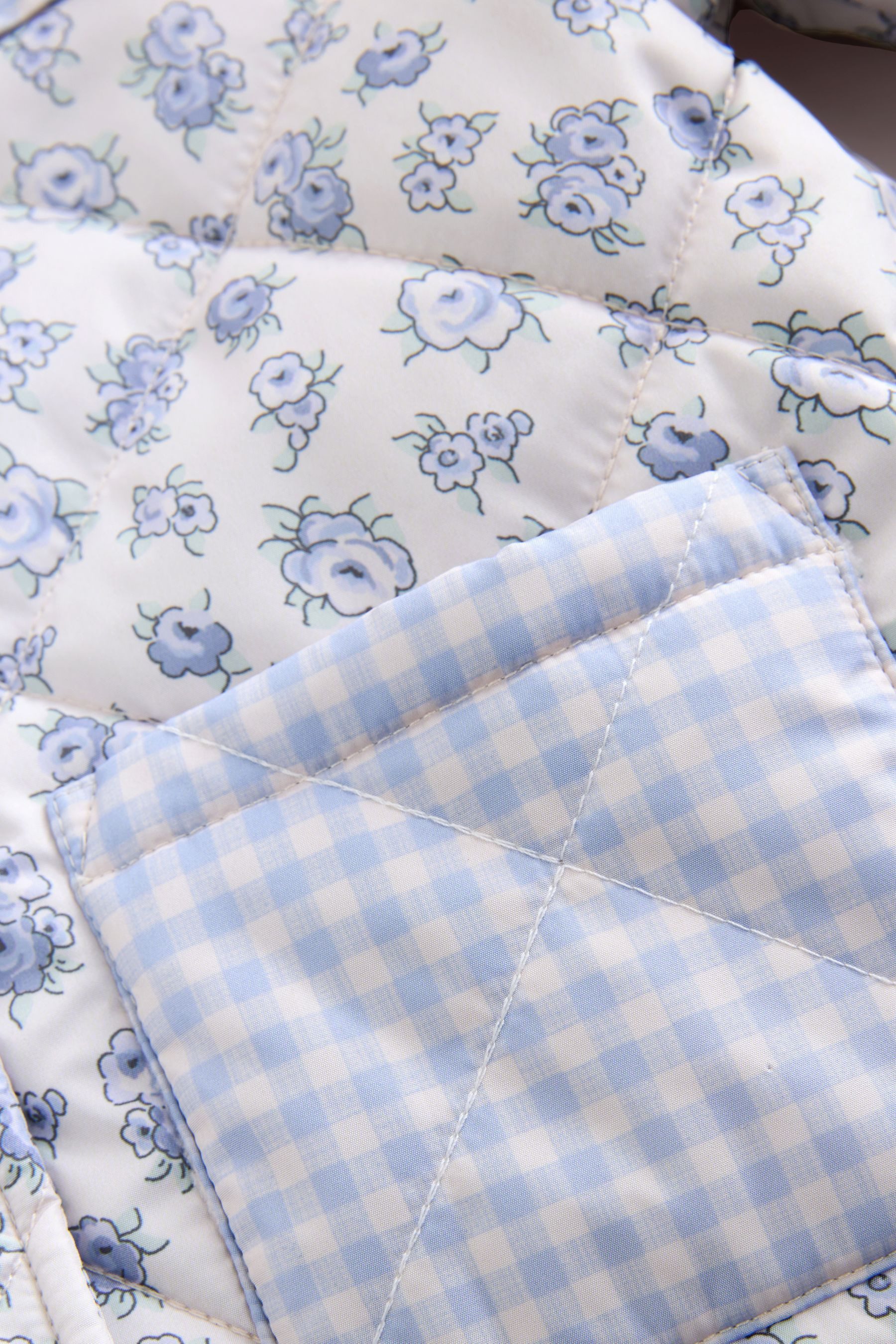 Next Regenjacke Wasserabweisende Steppjacke mit Rüschenkragen (1-St)