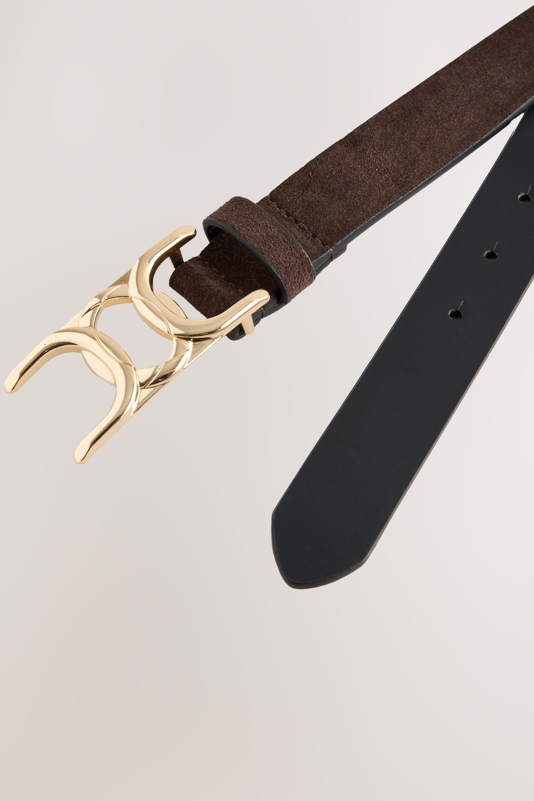 Next Ledergürtel Regular Fit Gürtel aus Veloursleder mit Schnalle (1-St)