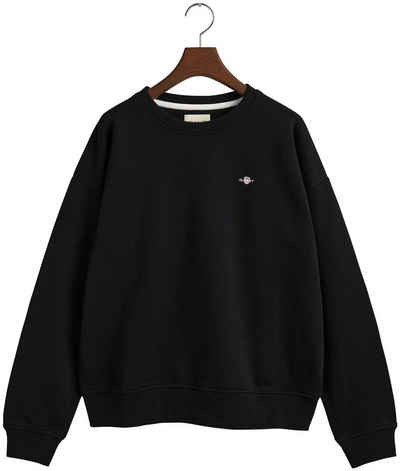 Gant Sweatshirt REL SHIELD C-NECK SWEAT mit einer kleinen Logostickerei auf der Brust
