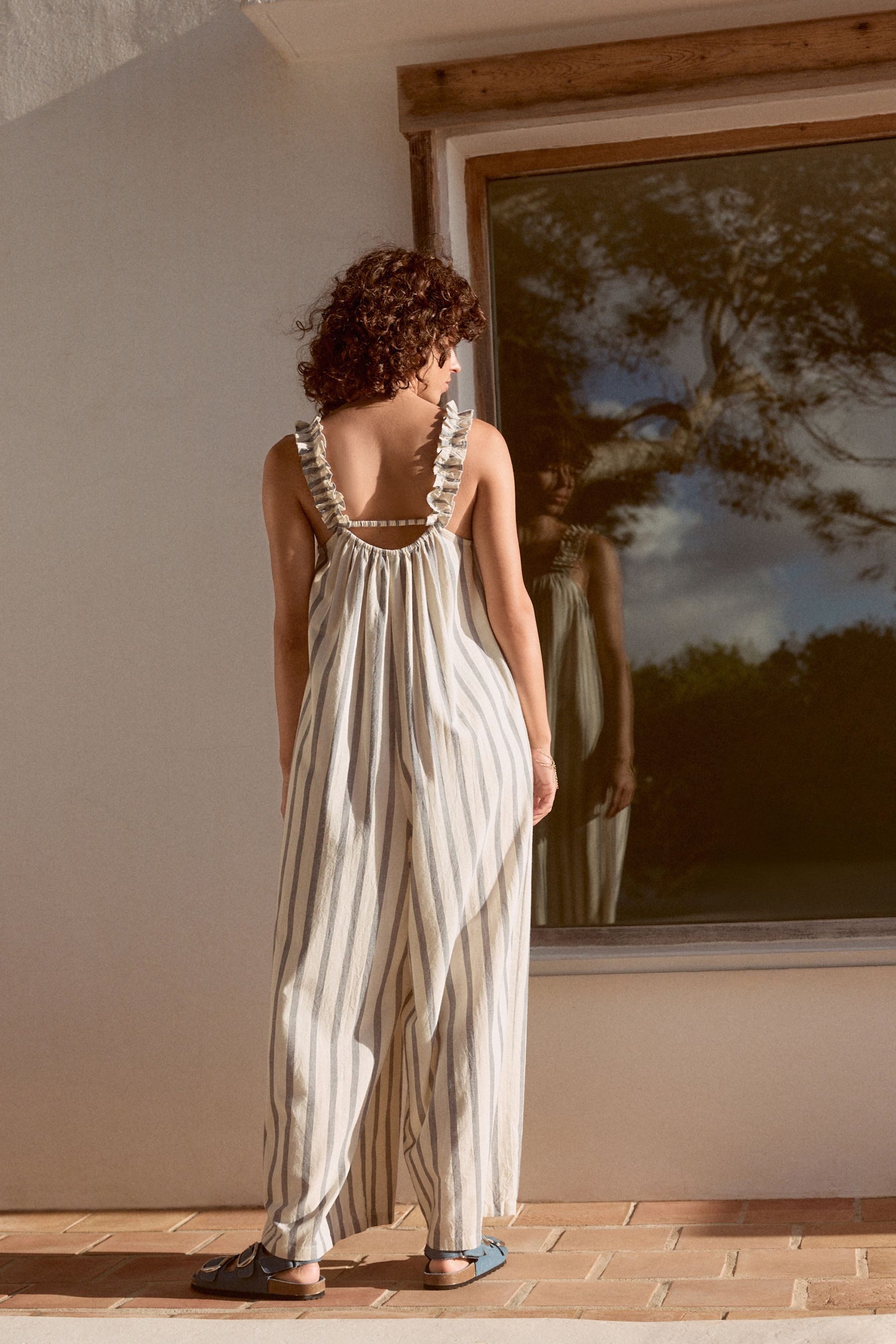 Next Jumpsuit Jumpsuit mit weitem Bein und gerüschten Trägern (1-tlg) günstig online kaufen