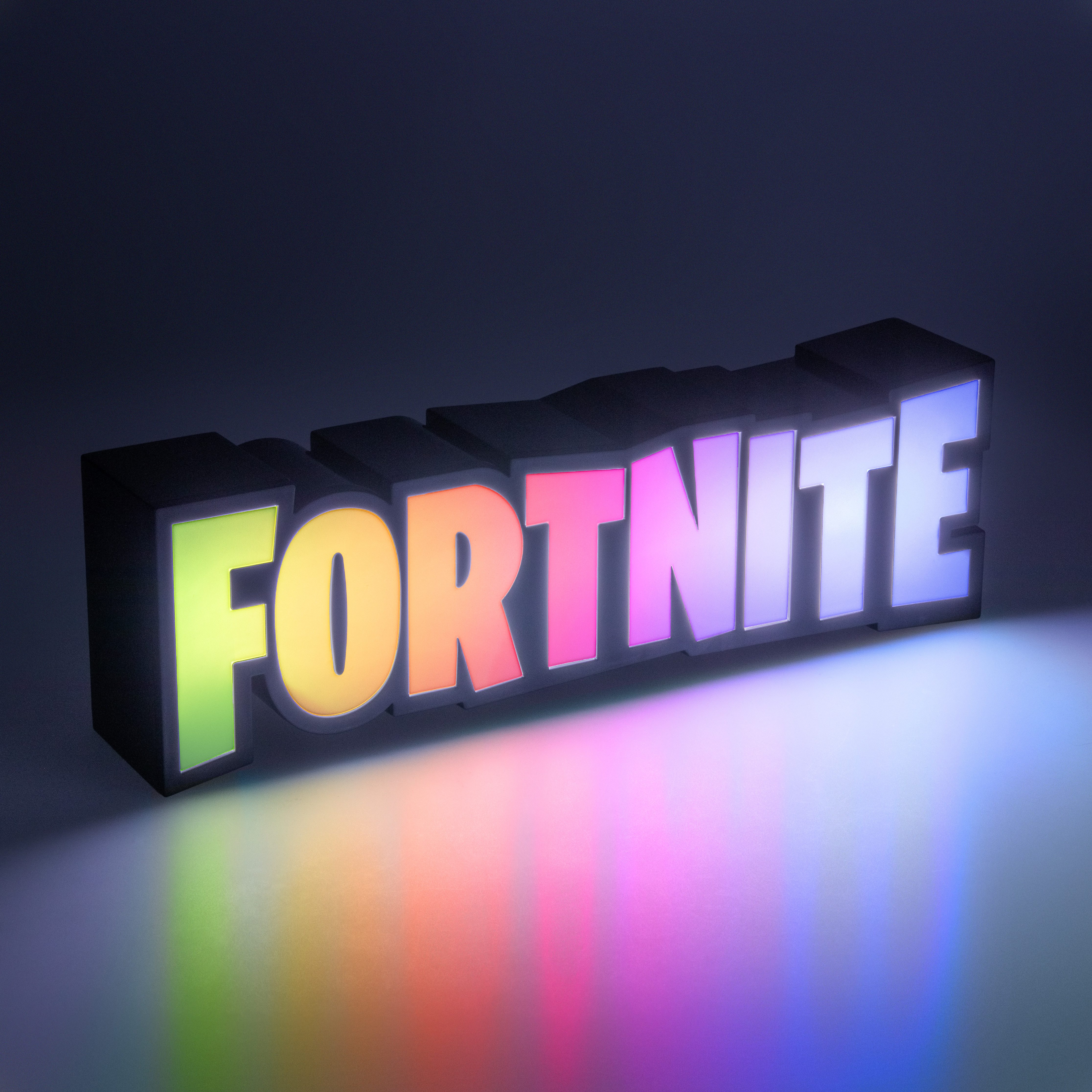 Paladone Dekolicht Fortnite RGB-Logo-Lampe mit Farbwechsel, LED fest integriert, mit Fernbedienung, Wandmontage oder zum Aufstellen – Bild 4 von 5