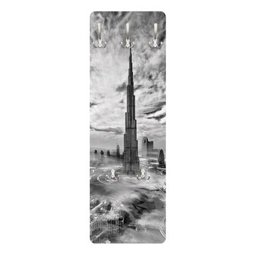 Bilderdepot24 Garderobenpaneel schwarz-weiß Städte Skyline Dubai Super Skyline Design (ausgefallenes Flur Wandpaneel mit Garderobenhaken Kleiderhaken hängend), moderne Wandgarderobe - Flurgarderobe im schmalen Hakenpaneel Design