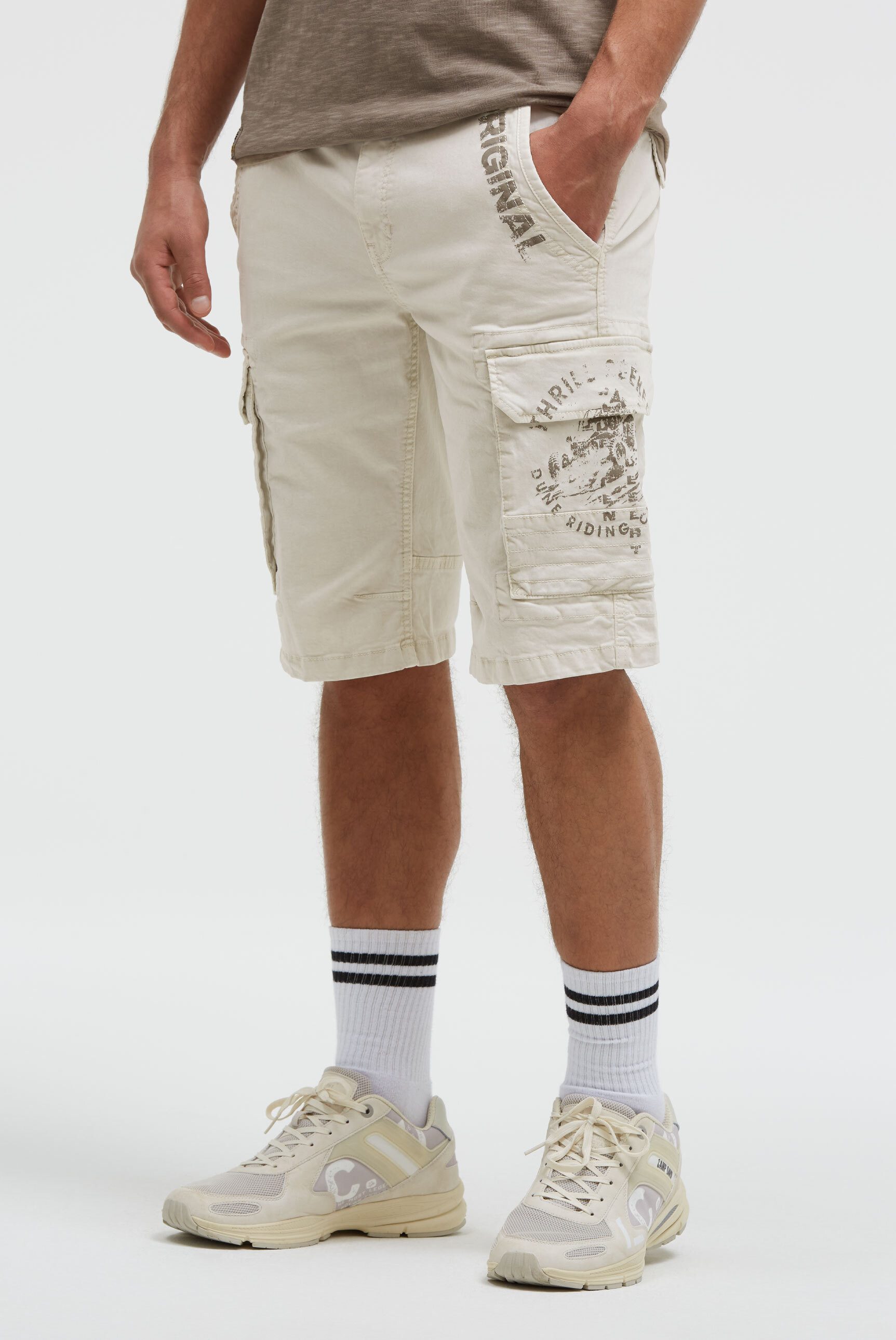 CAMP DAVID Shorts mit Bindeband innen am Bund