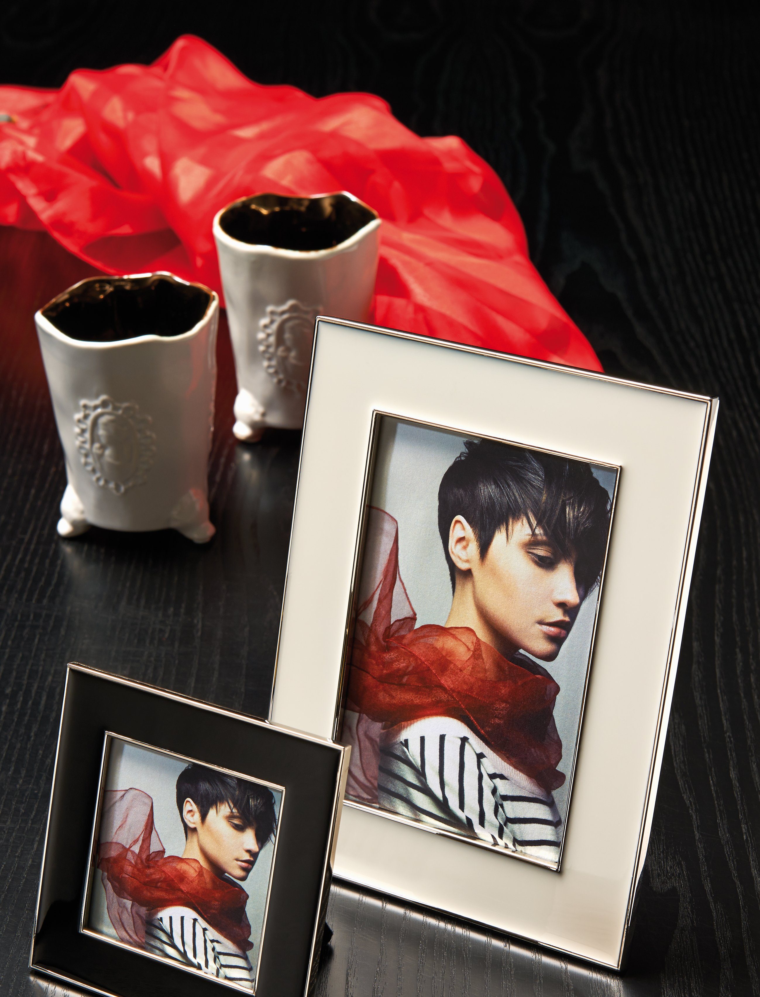 Walther Design Portraitrahmen Mathis Portraitrahmen perlmutt, für 1 Bilder, schwarze Samtrückwand