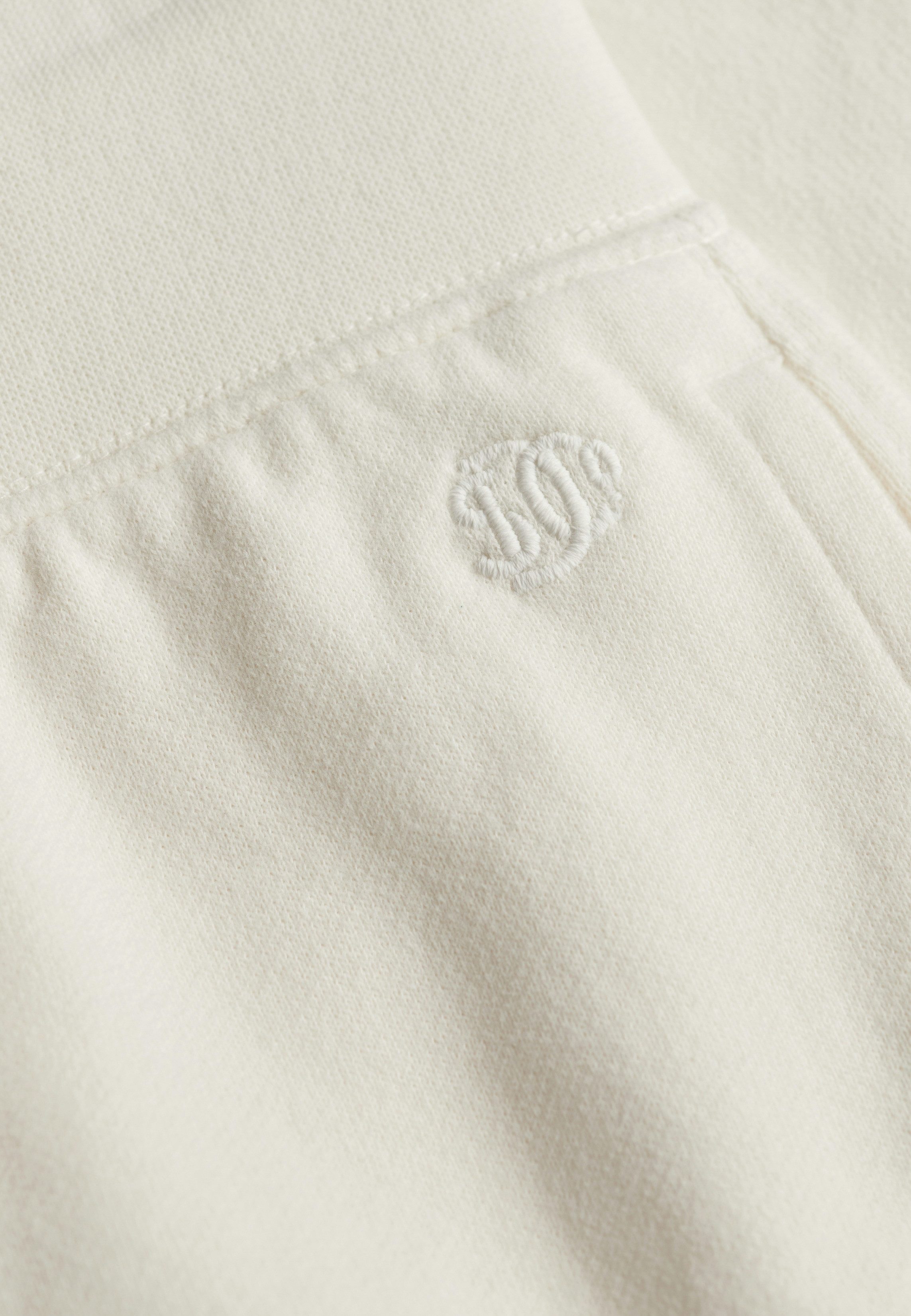 Superdry Shorts STUDIOS SWEAT SHORT Slim Fit, mit Tunnelzug, aus Baumwolle und Jersey, unifarben