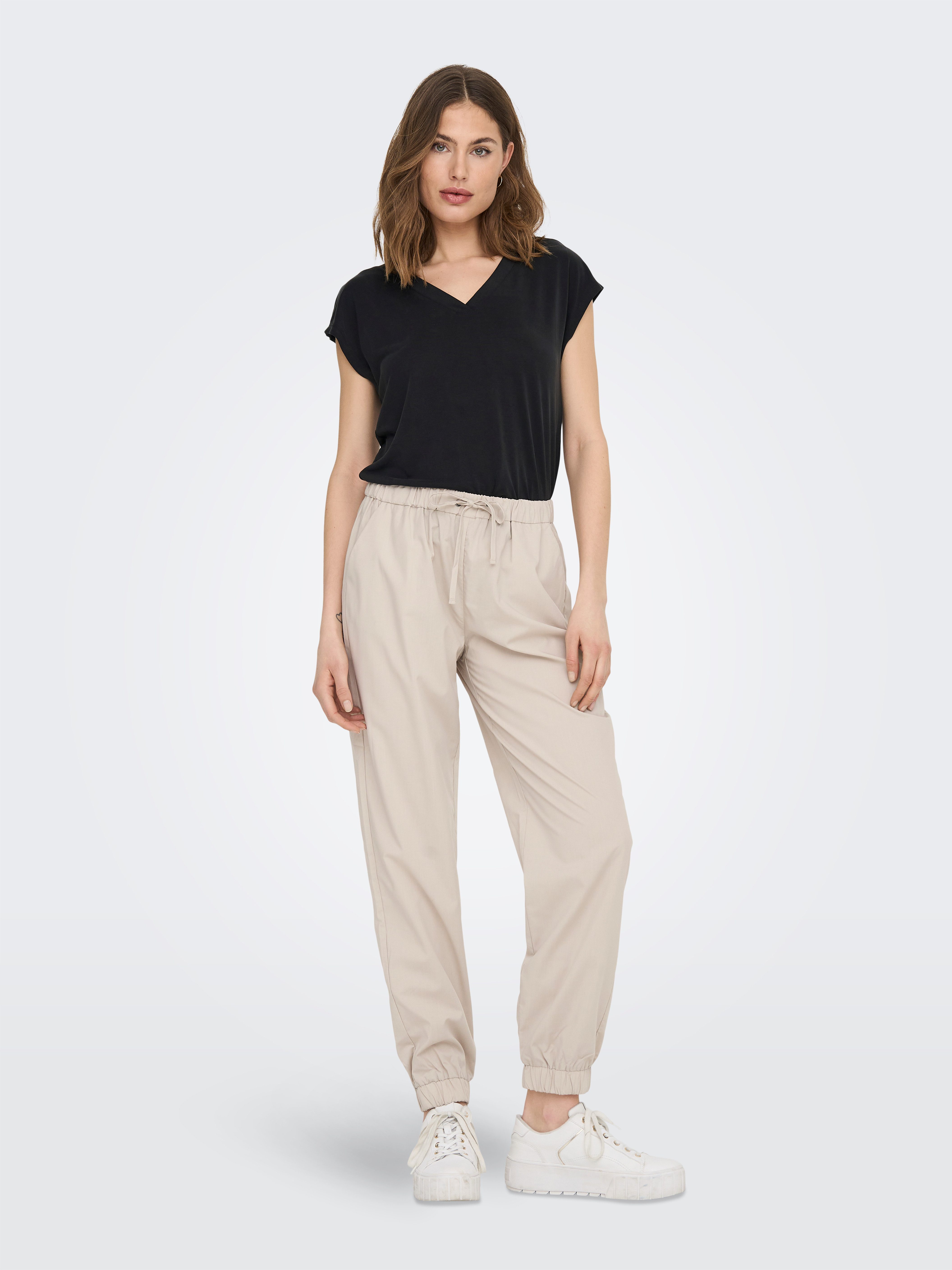 ONLY V-Shirt ONLFREE S/S MOD.V-NECK TOP JRS NOOS