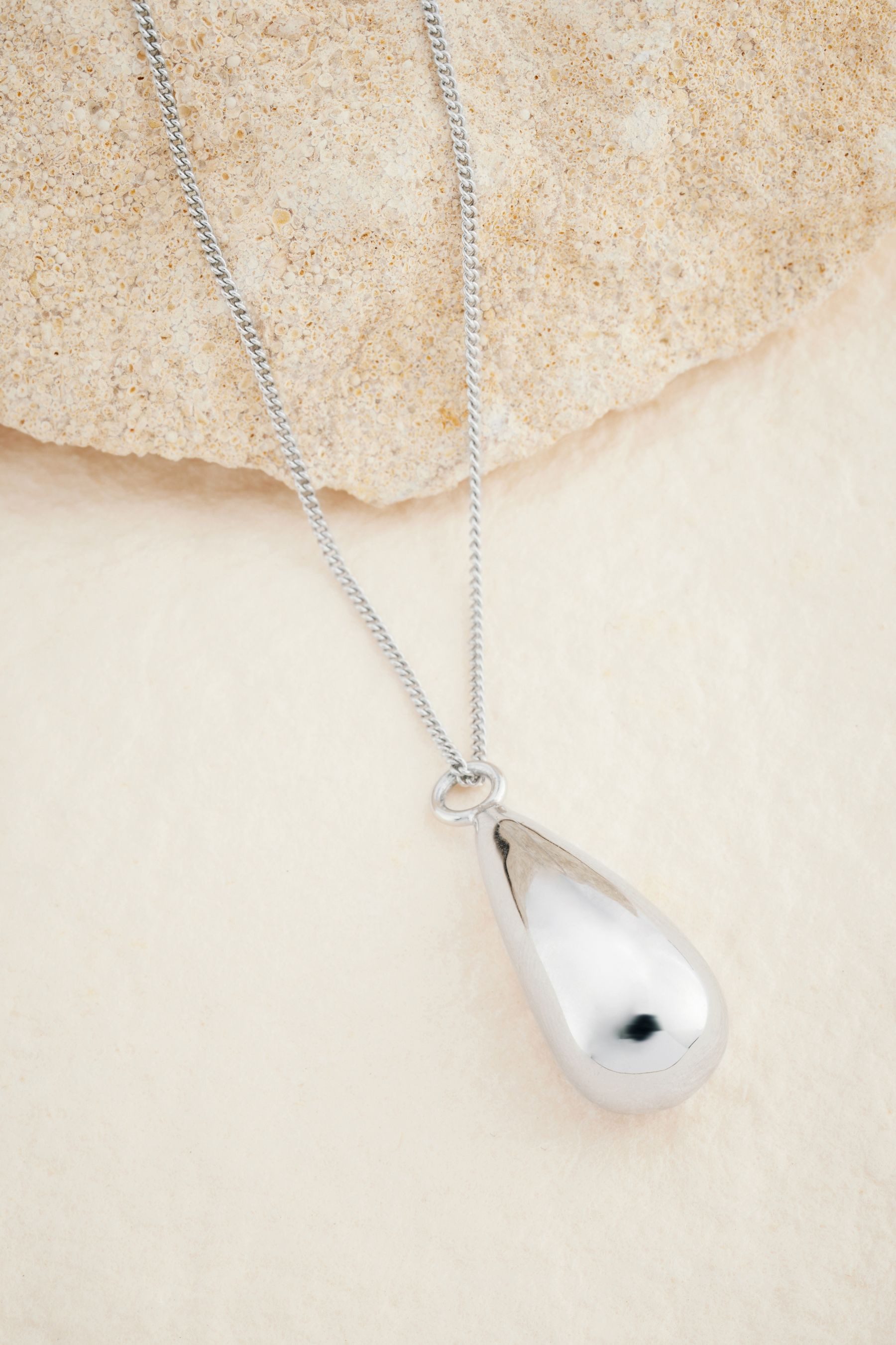 Next Kette mit Anhänger Halskette mit t...