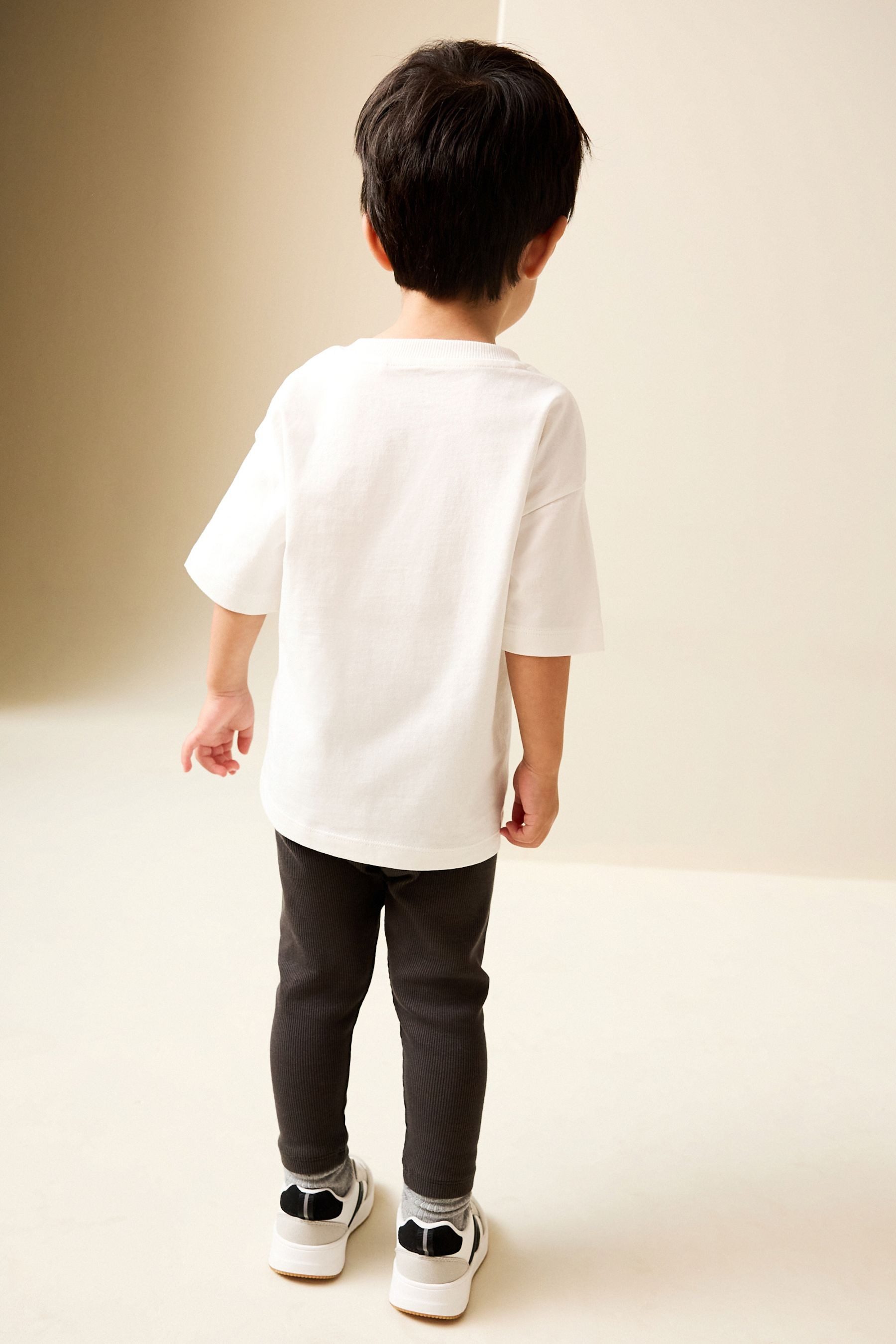 Next Shirt & Leggings Kurzarm-T-Shirt und Leggings im Set (2-tlg)