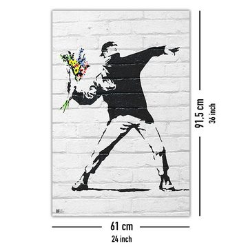 Close Up Poster Banksy Poster Throwing Flowers 61 x 91,5 cm