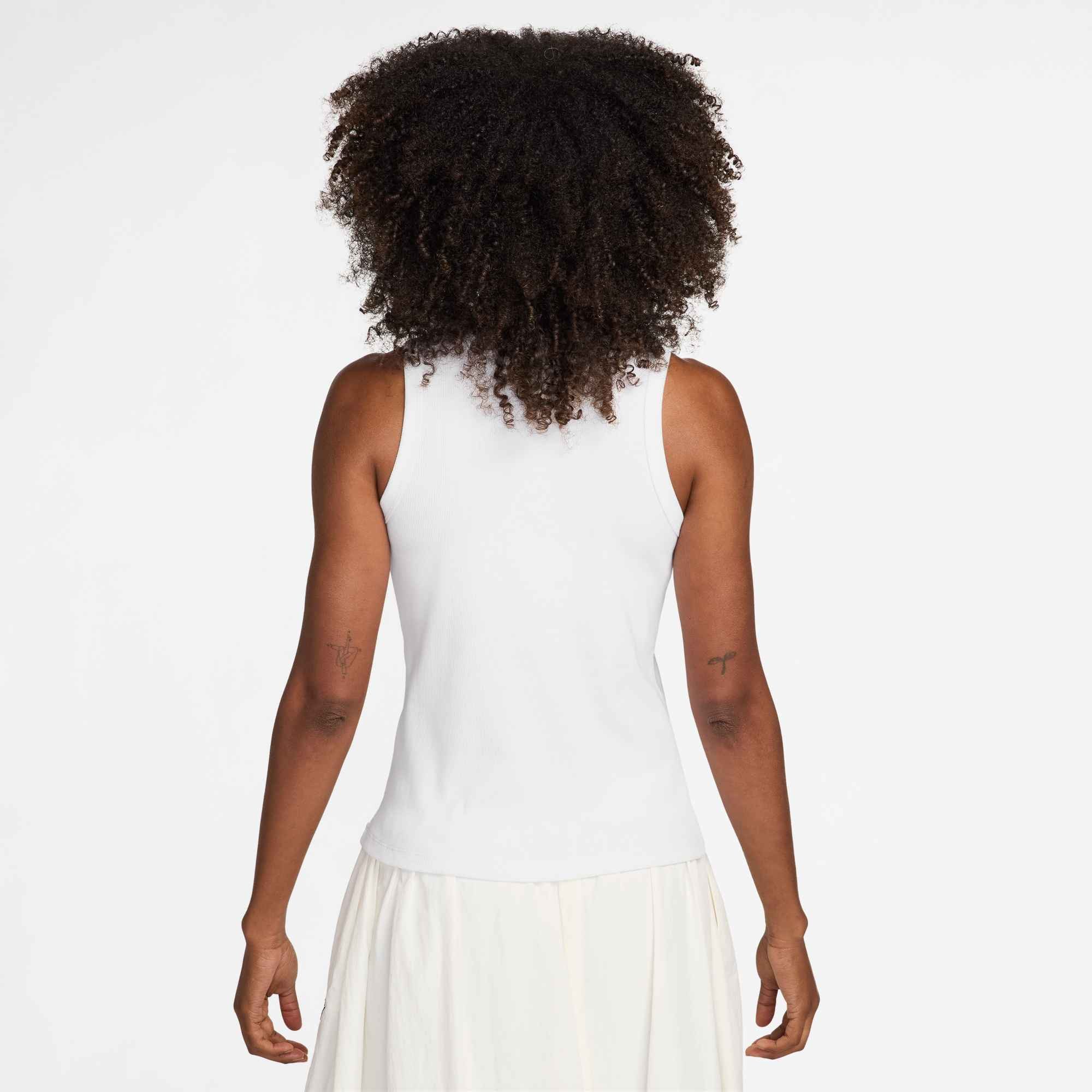 Nike Sportswear Tanktop W NSW RIB TIGHT TANK mit Rundhalsausschnitt, ohne Verschluss, aus Baumwolle und Elasthan