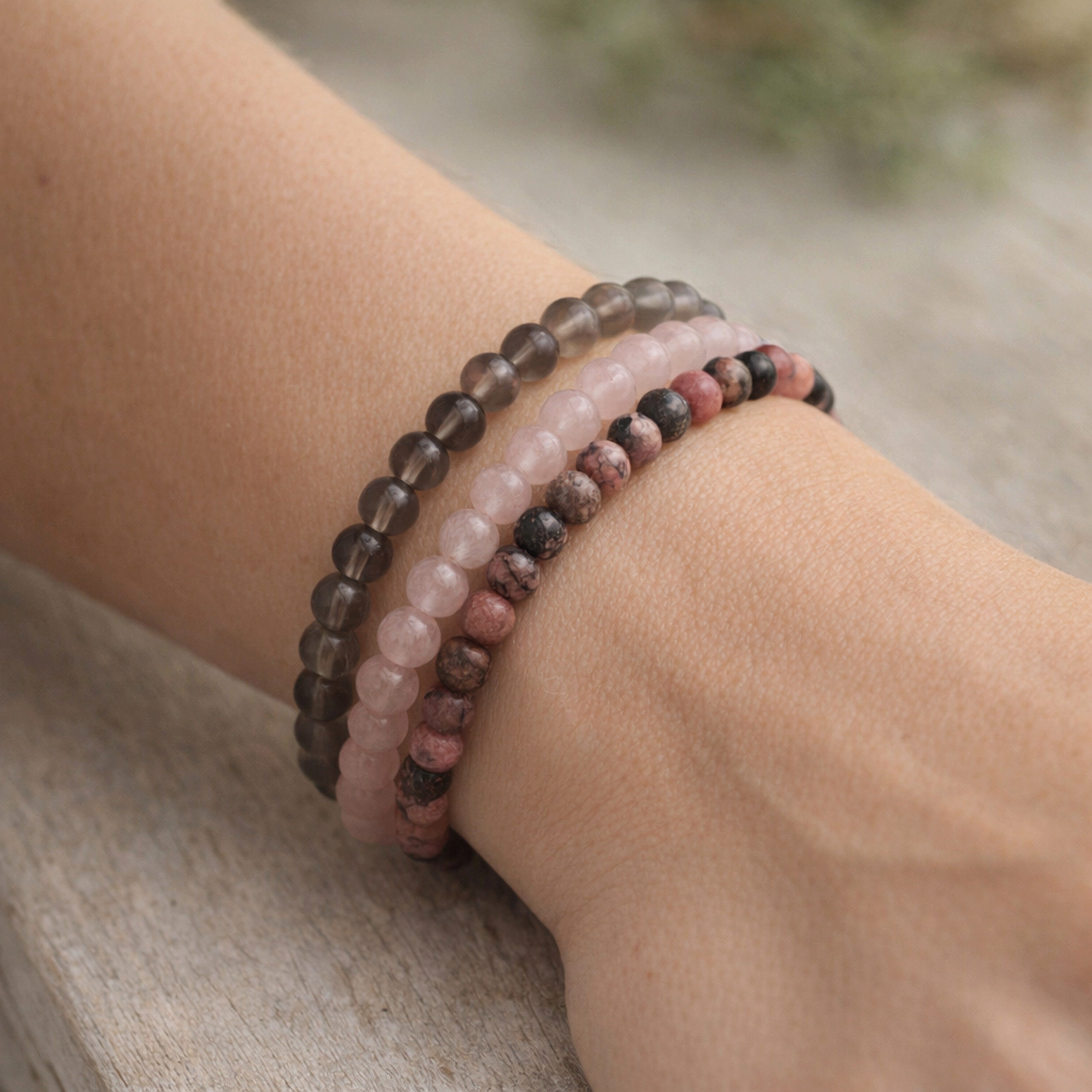 Lebensquelle Plus Armband Rhodonit Mini-Kugelarmband, 4 mm – Bild 5 von 5