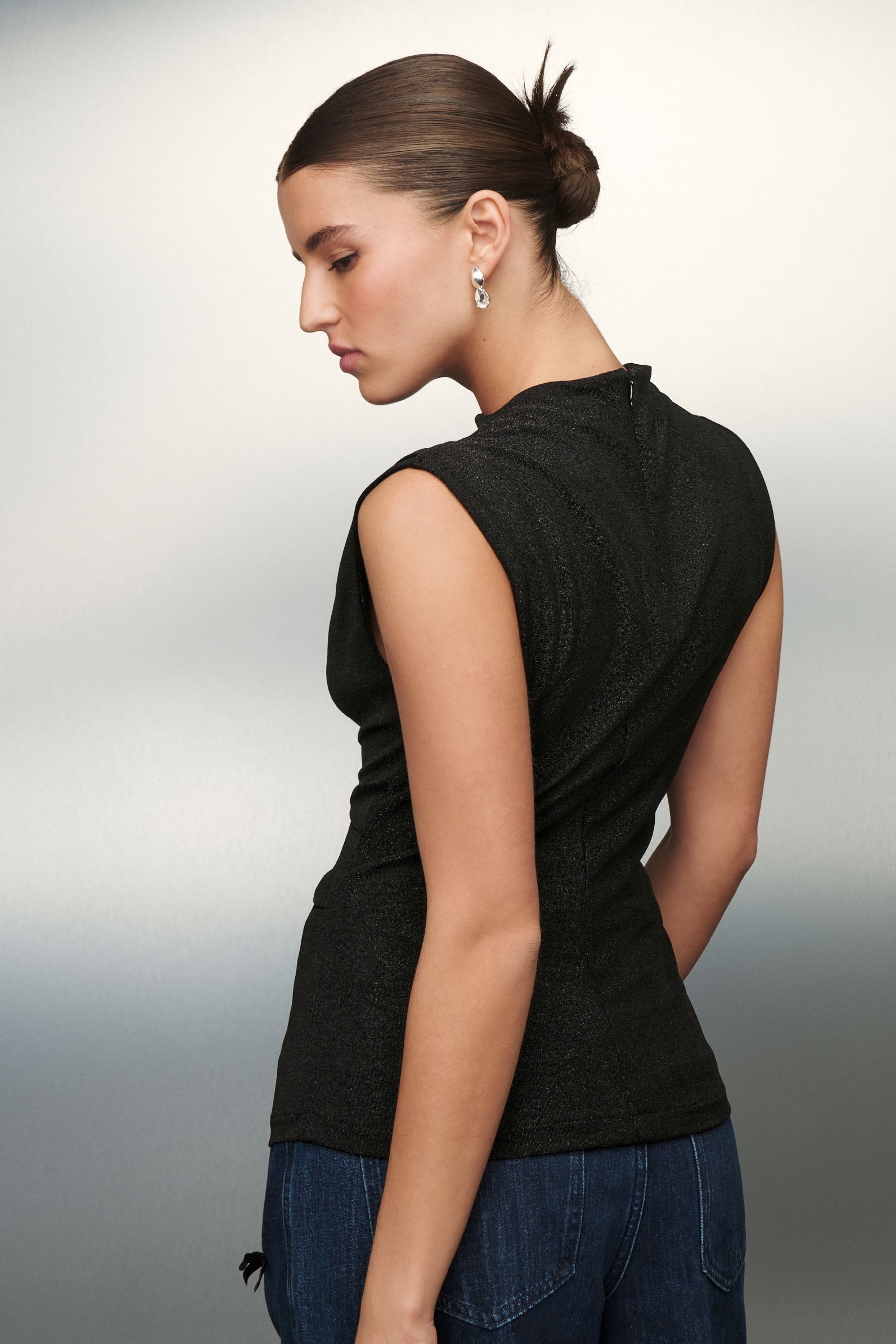 Next Blusentop Hochgeschlossenes, ärmelloses Jacquard-Oberteil (1-tlg)