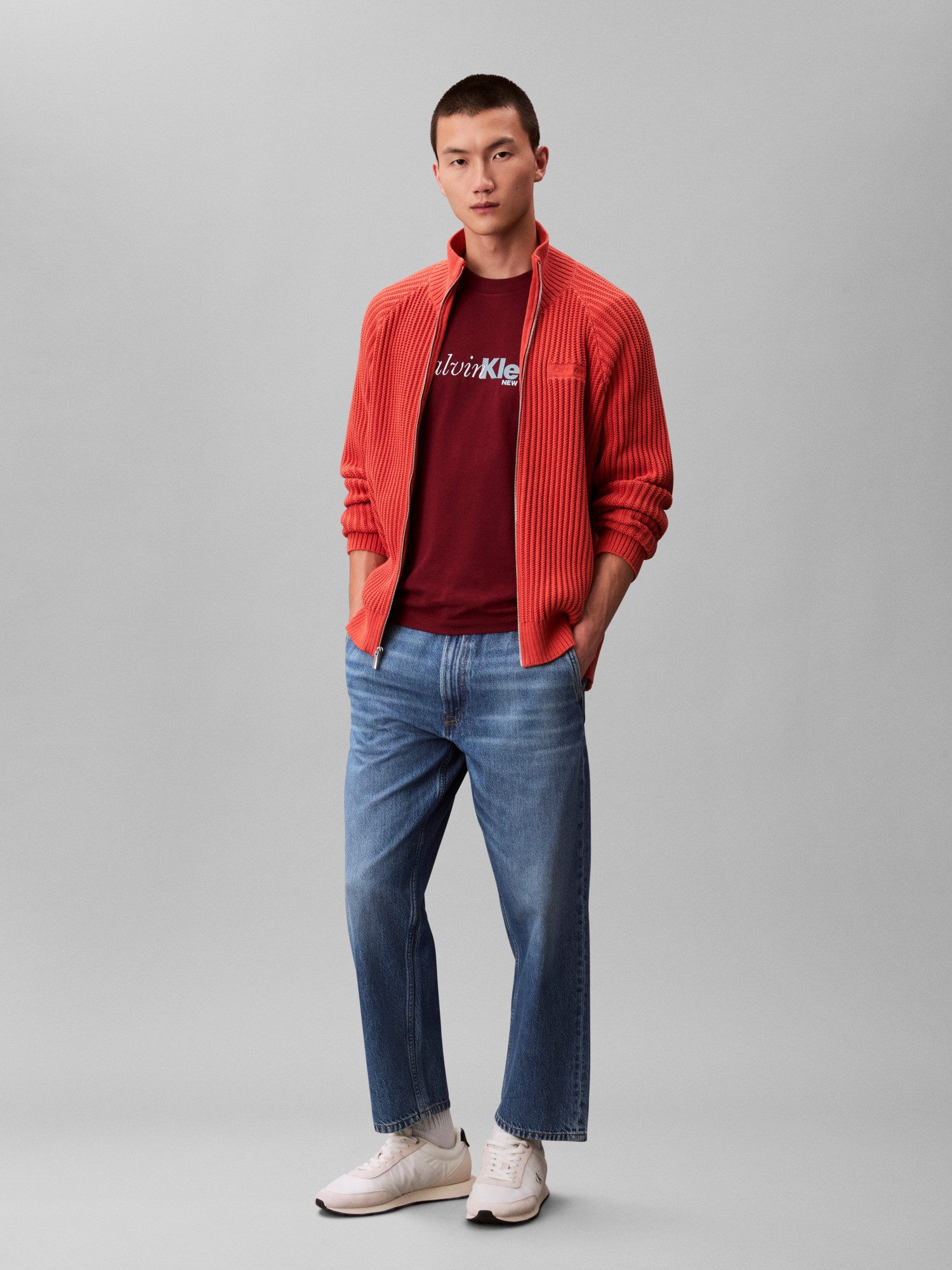 Calvin Klein Jeans T-Shirt SS 20S EU CALVIN CURSIVE GRAPHIC Mit Rundhalsausschnitt, regular fit – Bild 5 von 5