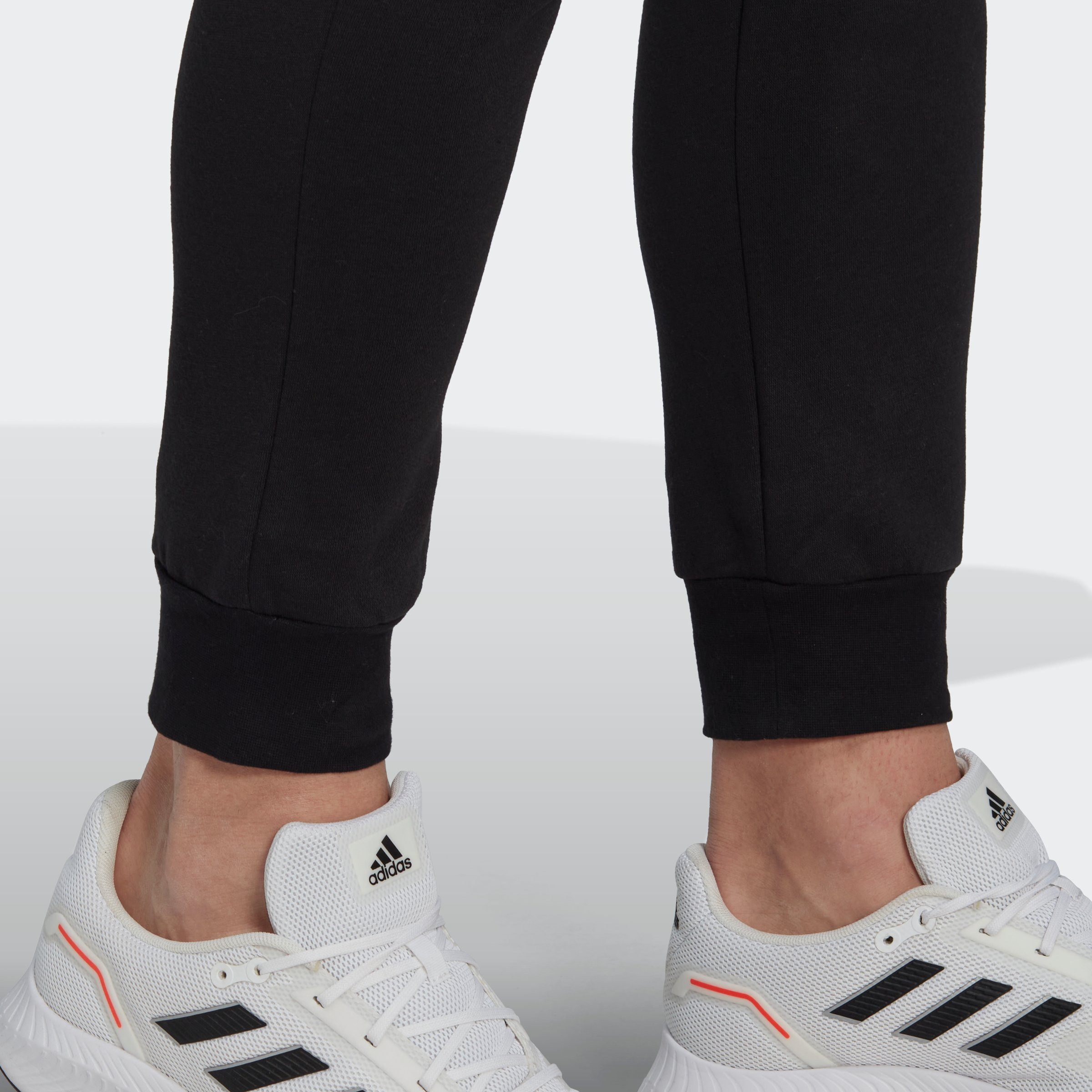 Black TAPERED (1-tlg) / Sporthose White Sportswear HOSE adidas REGULAR ESSENTIALS FLEECE