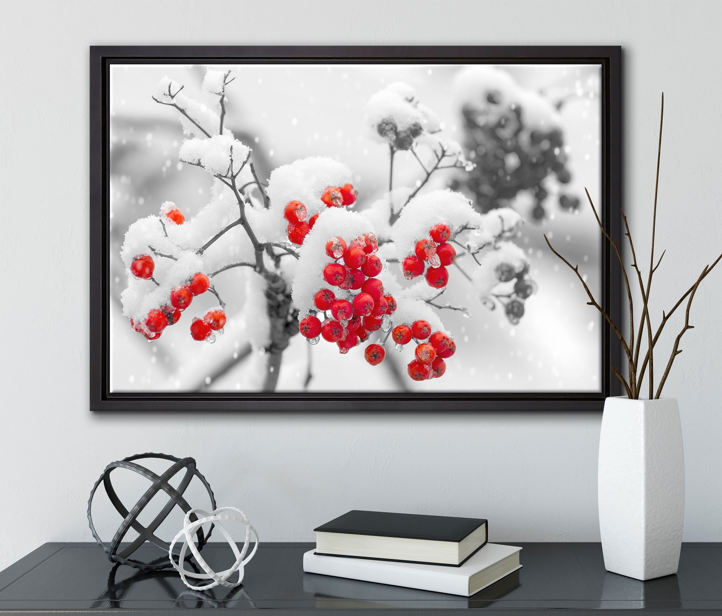 Pixxprint Rote Wanddekoration (1 einem Leinwandbild Vogelbeeren inkl. im in Winter, fertig St), bespannt, gefasst, Schattenfugen-Bilderrahmen Leinwandbild Zackenaufhänger