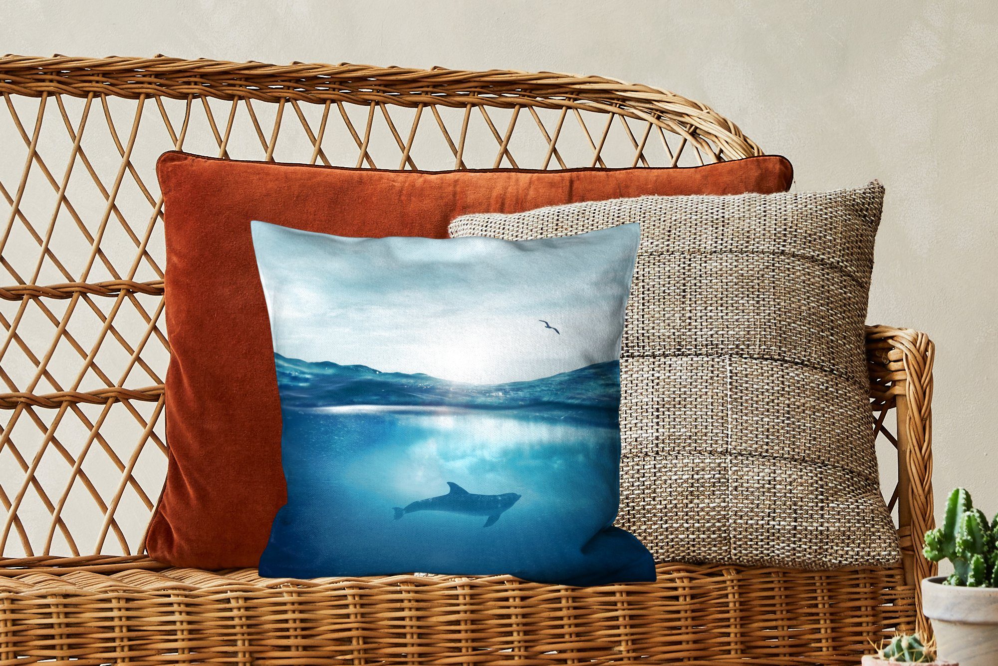 mit Dekokissen MuchoWow Zierkissen - Meer Deko, Vogel, Schlafzimmer, Wohzimmer, Füllung Sofakissen für Delfin -