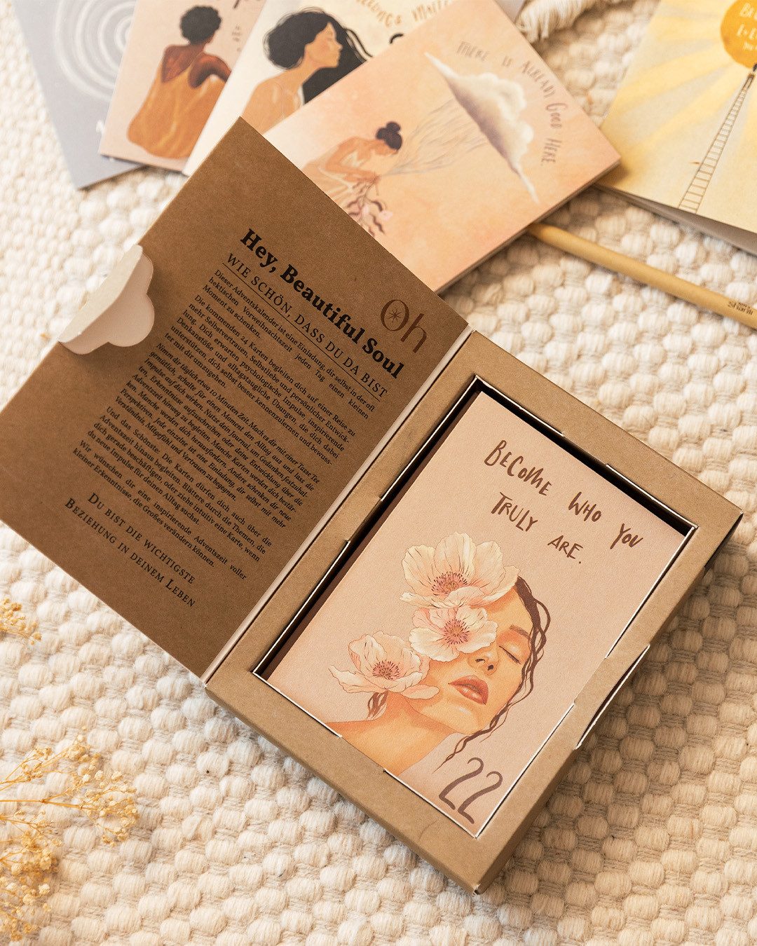 Oh Shanti Adventskalender Mindful Selflove Edition 2026 – Achtsamkeit & Selbstliebe, Selbstliebe-Adventskalender mit 24 Achtsamkeitskarten, Journal & Stift – Bild 4 von 5