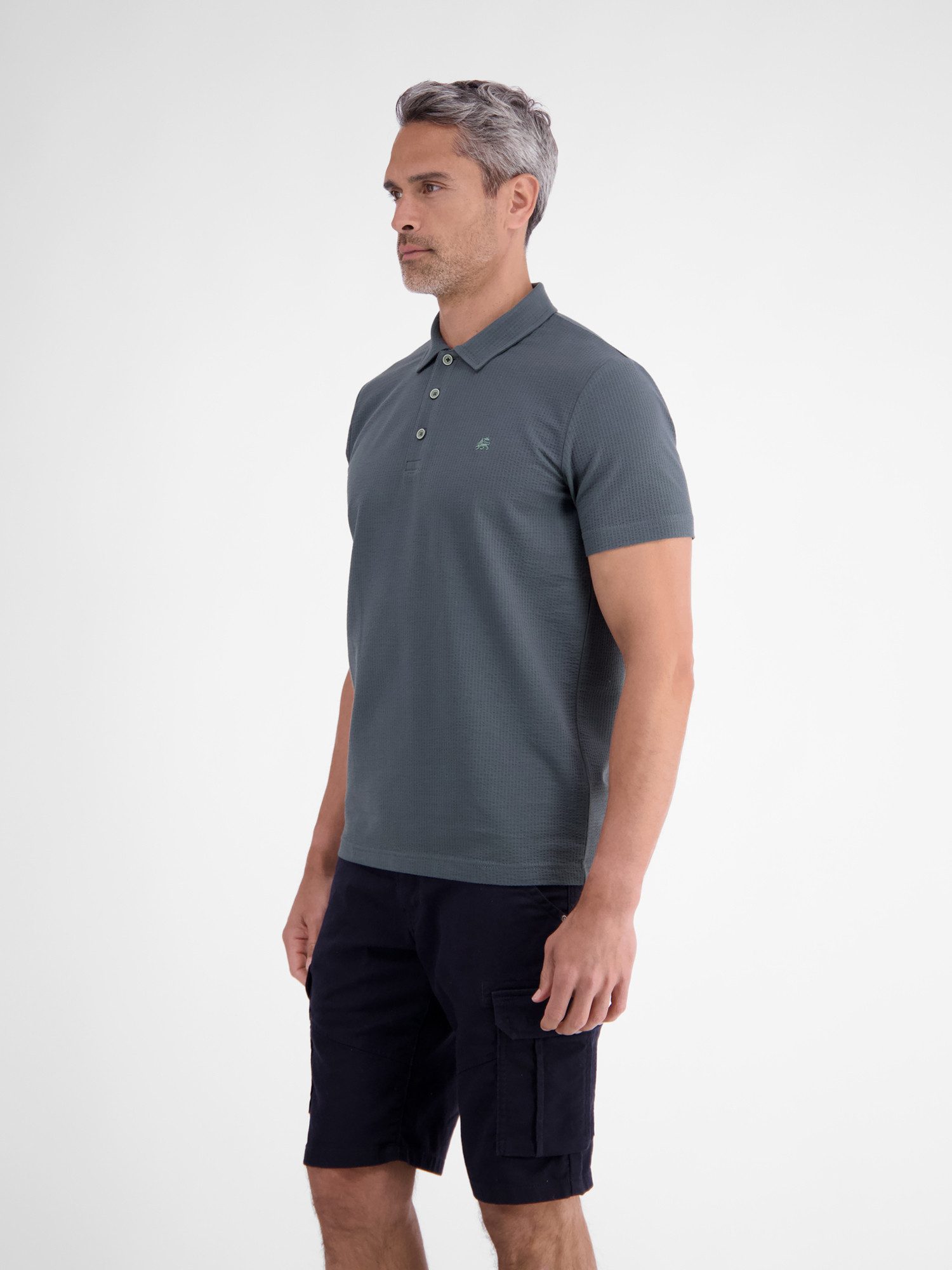 LERROS Poloshirt Poloshirt in weicher Seersucker-Qualität mit Brusttasche