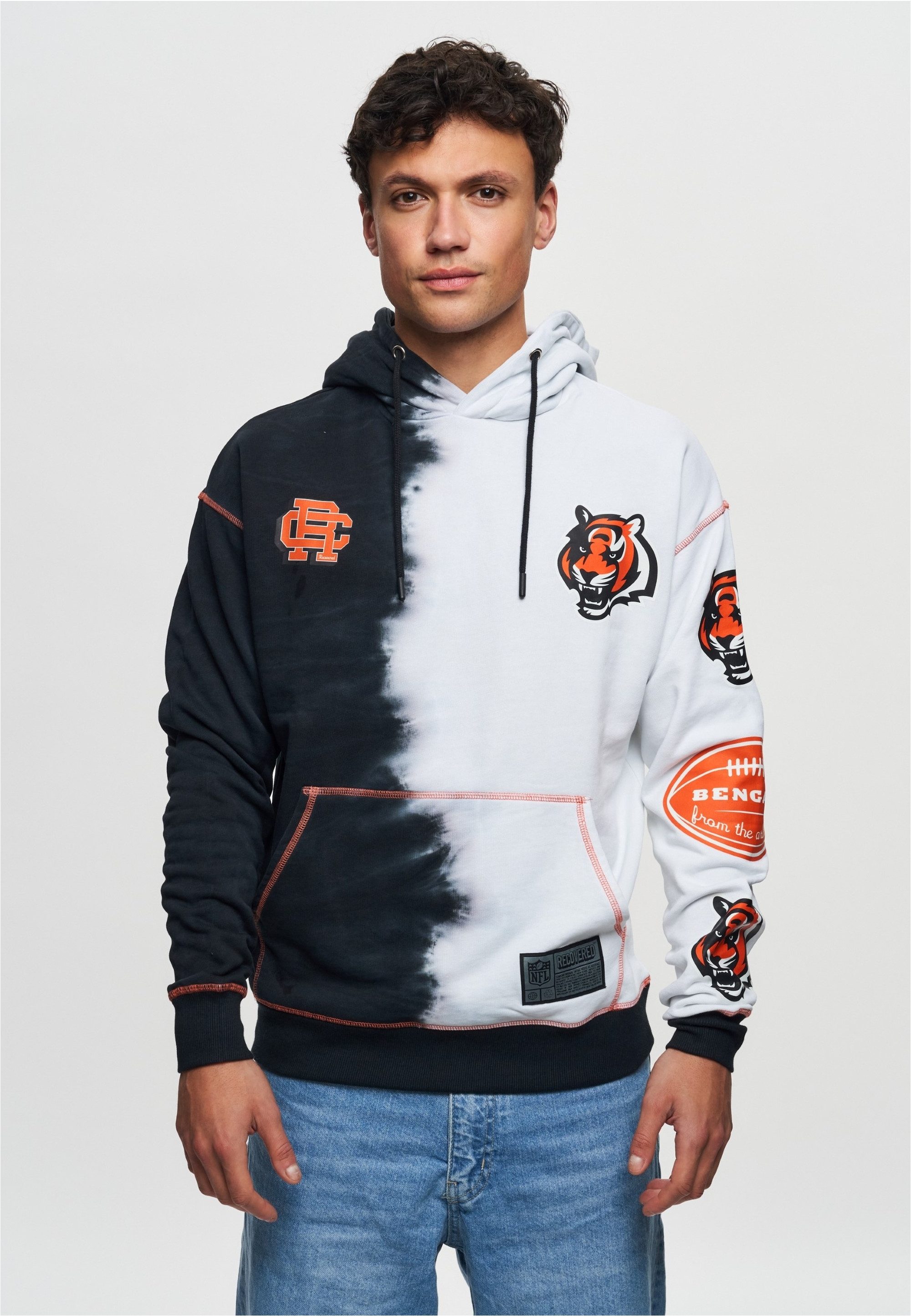 Recovered Kapuzensweatshirt NFL Bengals Ink Dye Effect On im zeitlosen Design