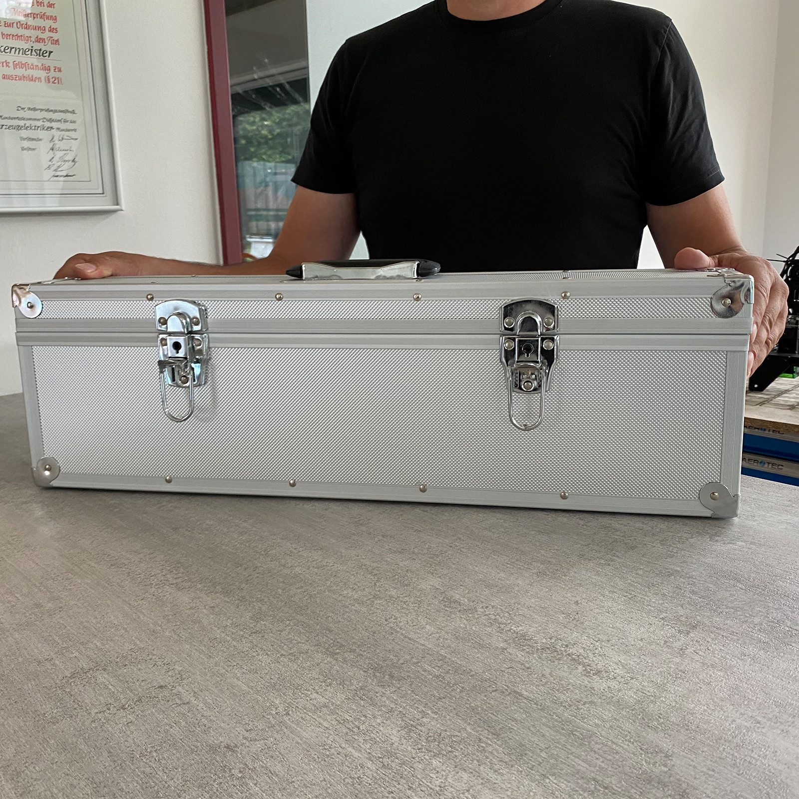 ECI Tools Ящики для инструментов Aluminium Koffer Silber Entnehmbarer Deckel (LxBxH) 710 x155 x 240 mm