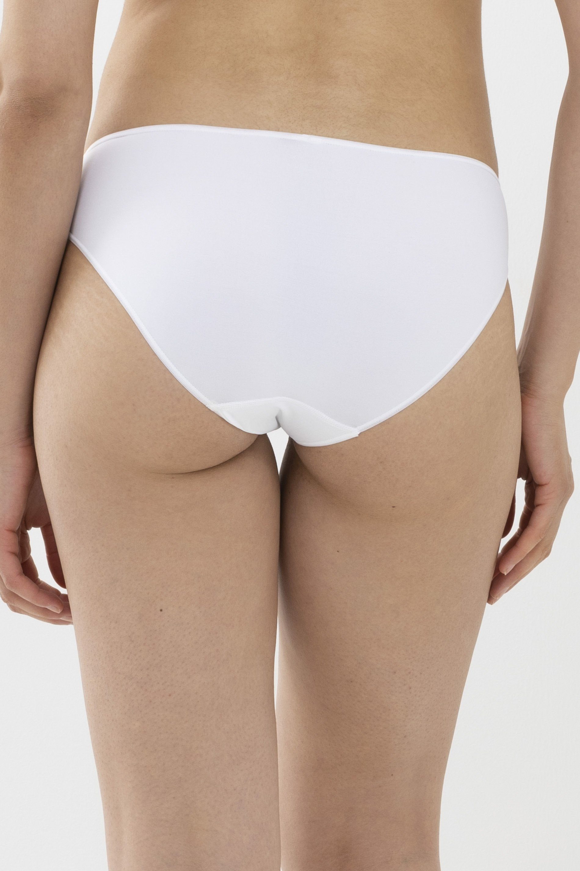 Mey Slip Mey Damen Mini-Slip Serie Soft Shape Uni Slip (1-St., 1) Mit edlem Metall-Label, Mey Bodysize - ohne auftragende Seitennähte