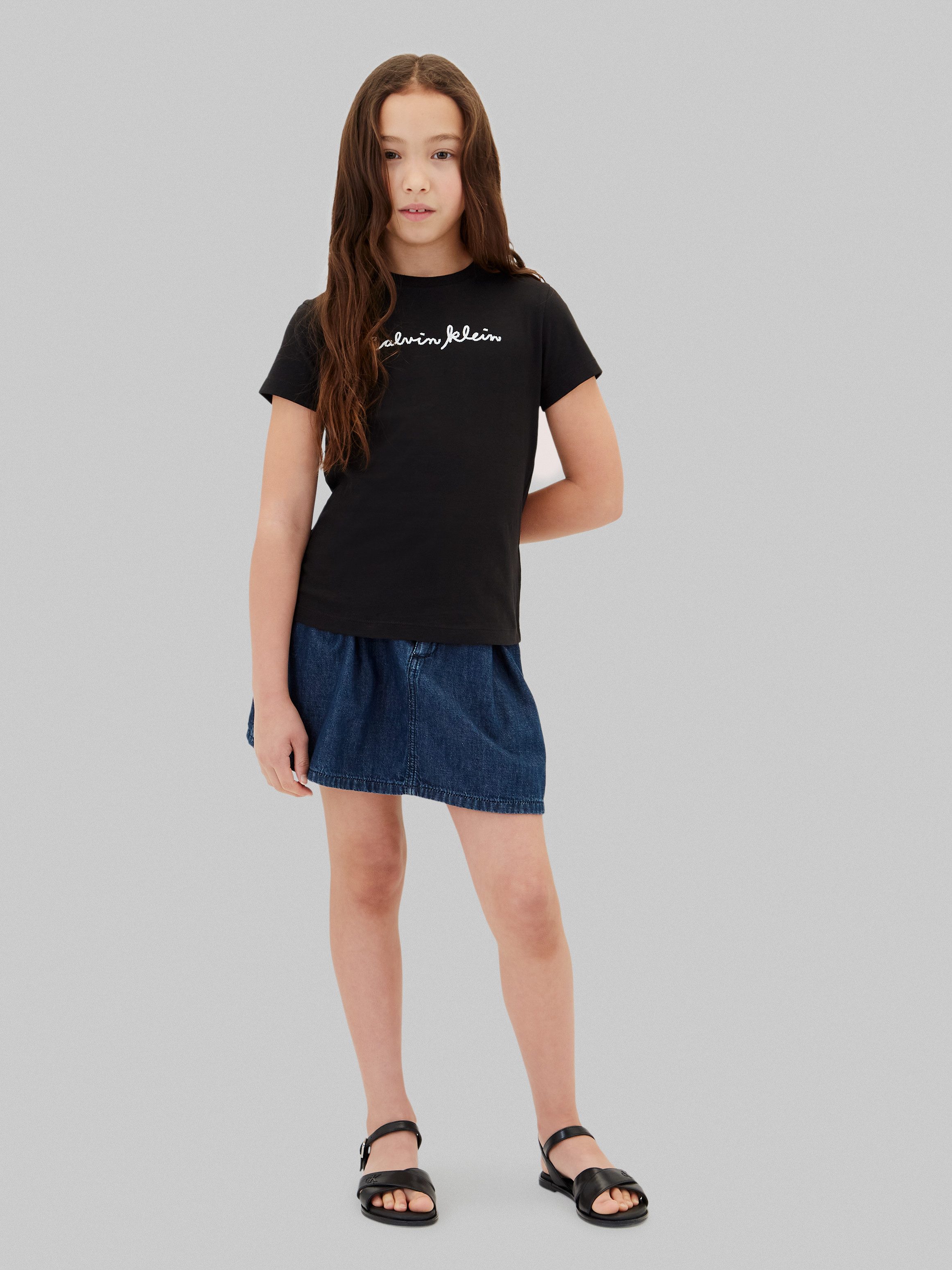 Calvin Klein Jeans T-Shirt Rundhalsausschnitt, Slim Fit, reine Baumwolle – Bild 4 von 5
