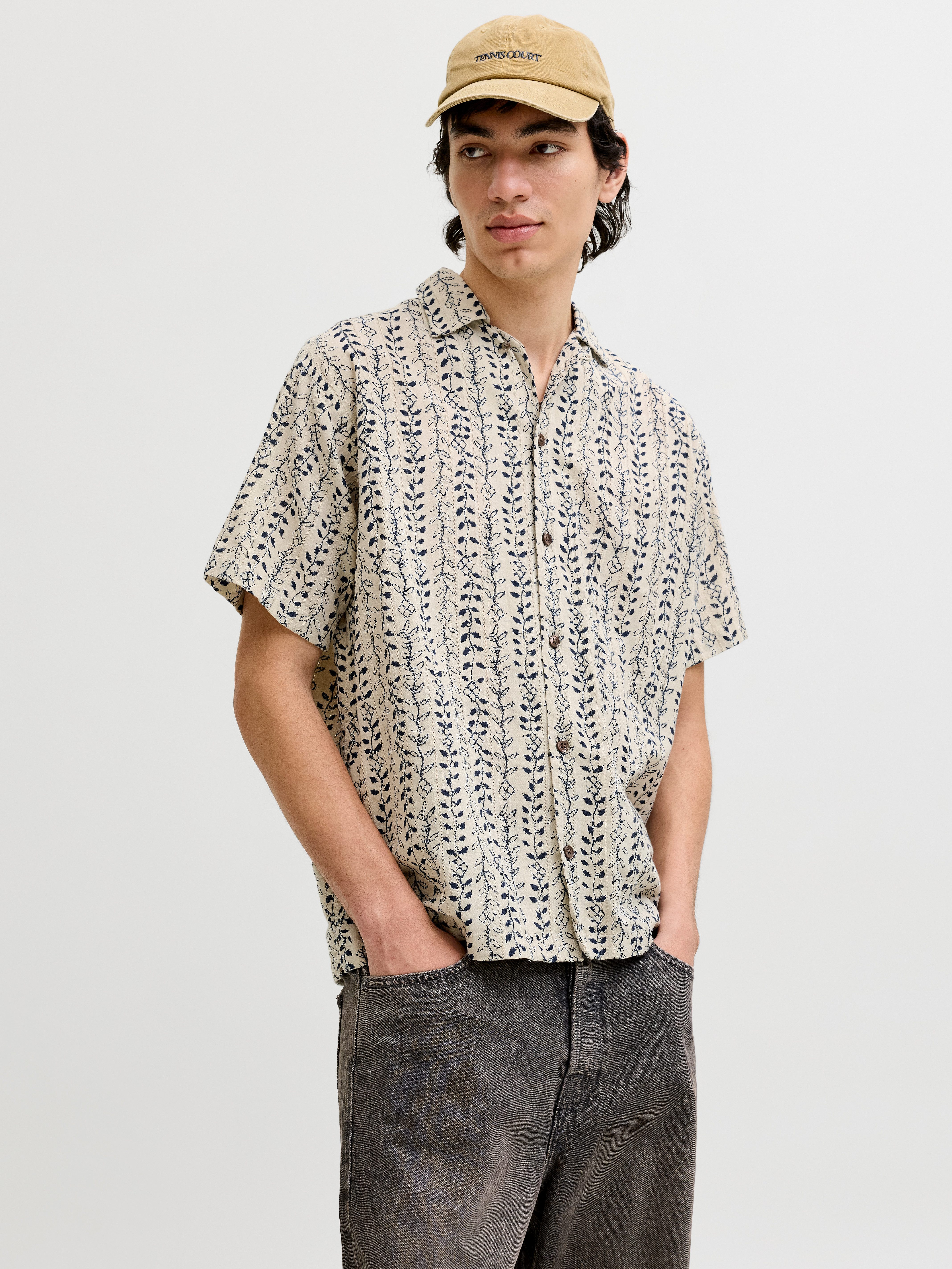 Jack & Jones Kurzarmhemd JPRBLULYON PRINT DOBBY S/S SHIRT SN