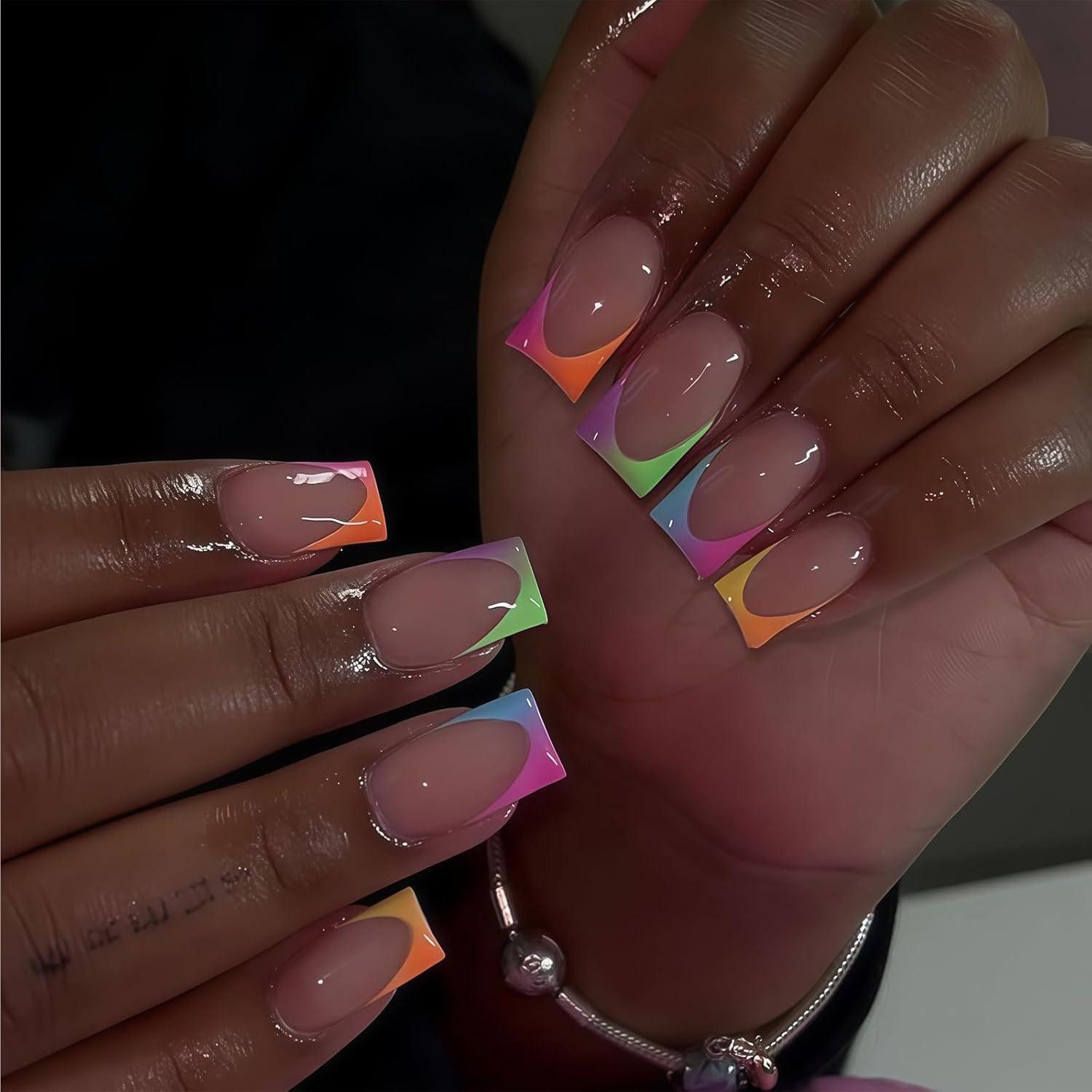 LuxusKollektion Kunstfingernägel Nagel kurz quadratisch Farbverlauf French Tip glänzend Nude 24 Stück