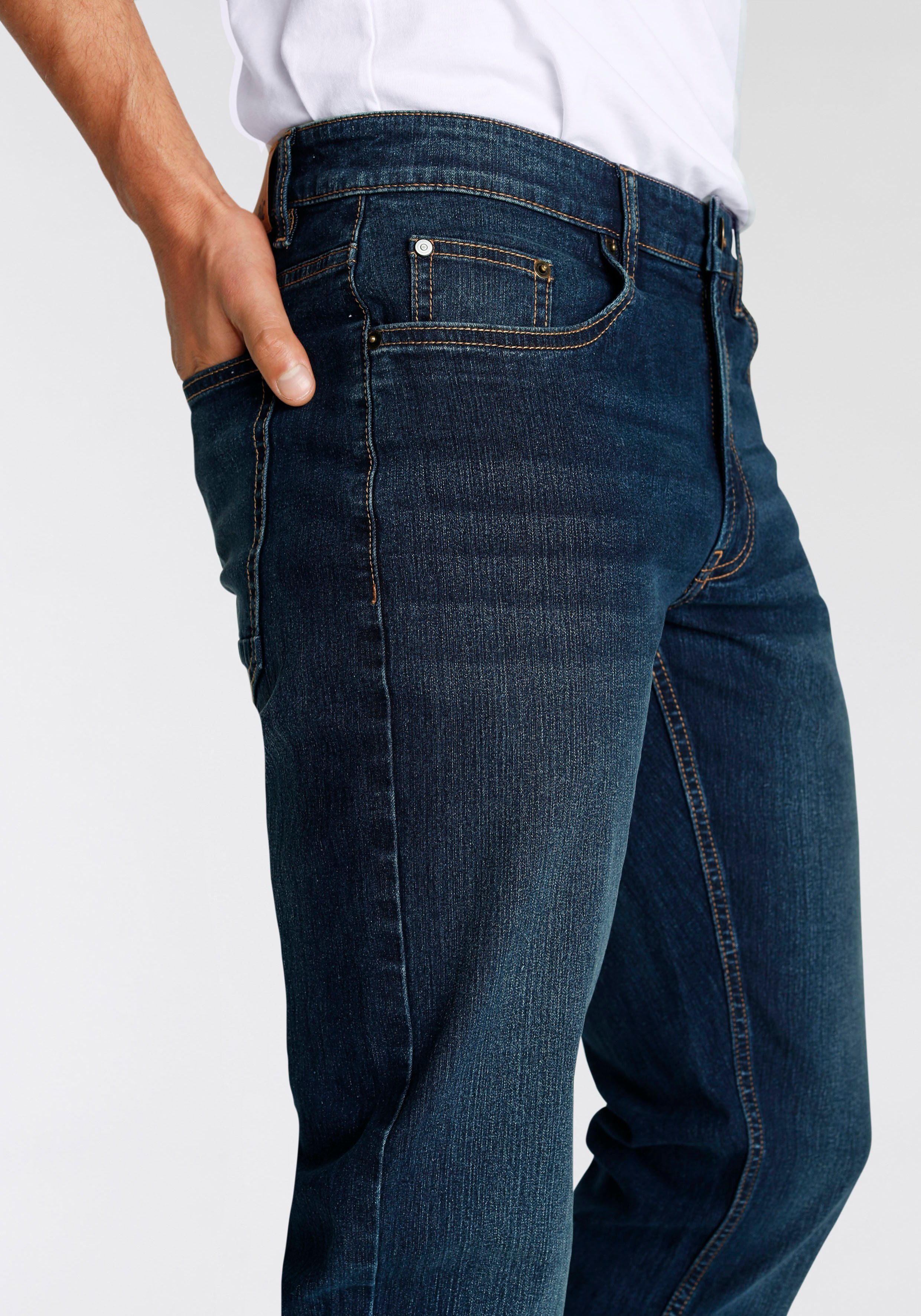 5-Pocket-Style AJC Comfort-fit-Jeans dark blue im