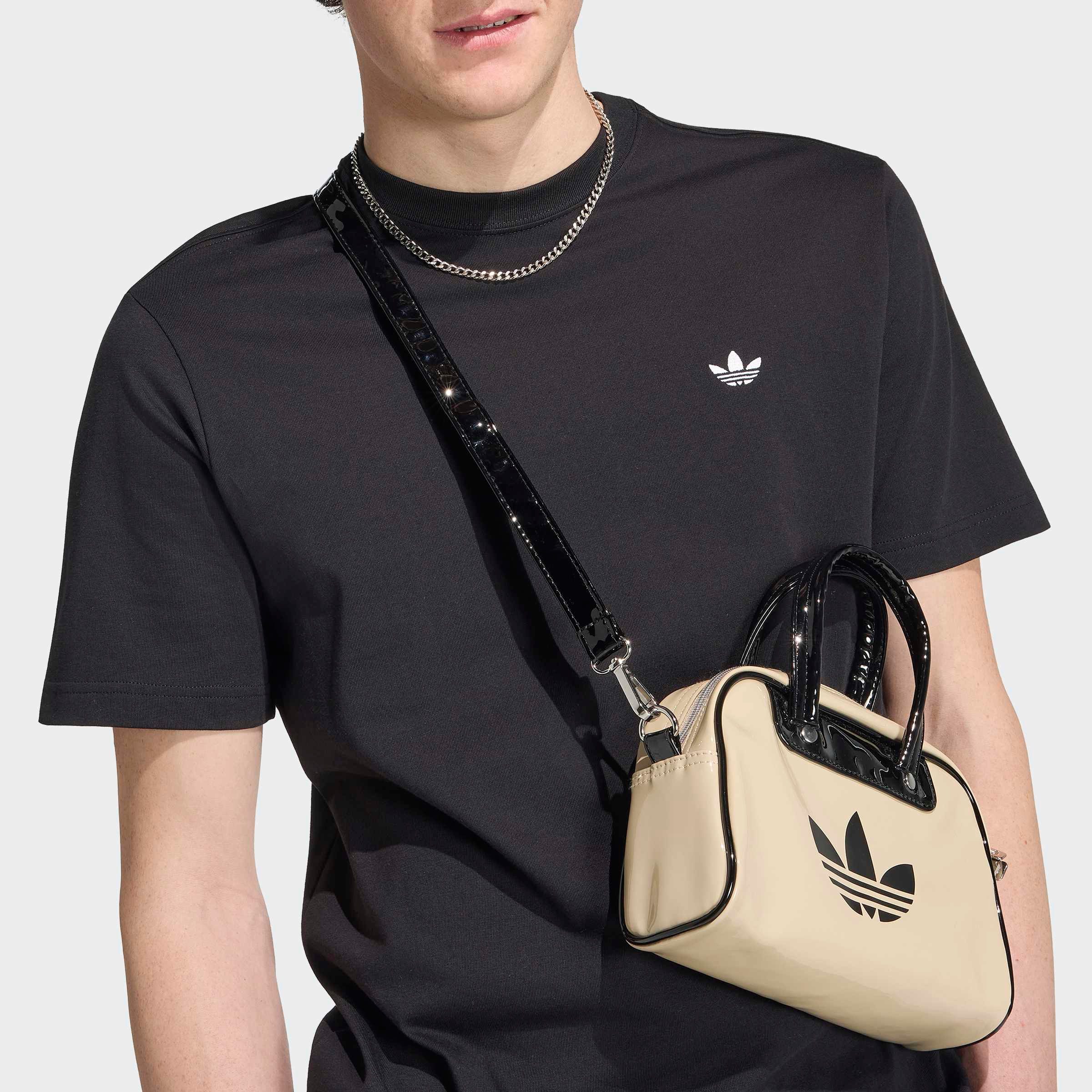 adidas Originals T-Shirt TREFOIL ESSENTIALS mit Rundhalsausschnitt, ohne Verschluss, aus Baumwolle – Bild 4 von 5